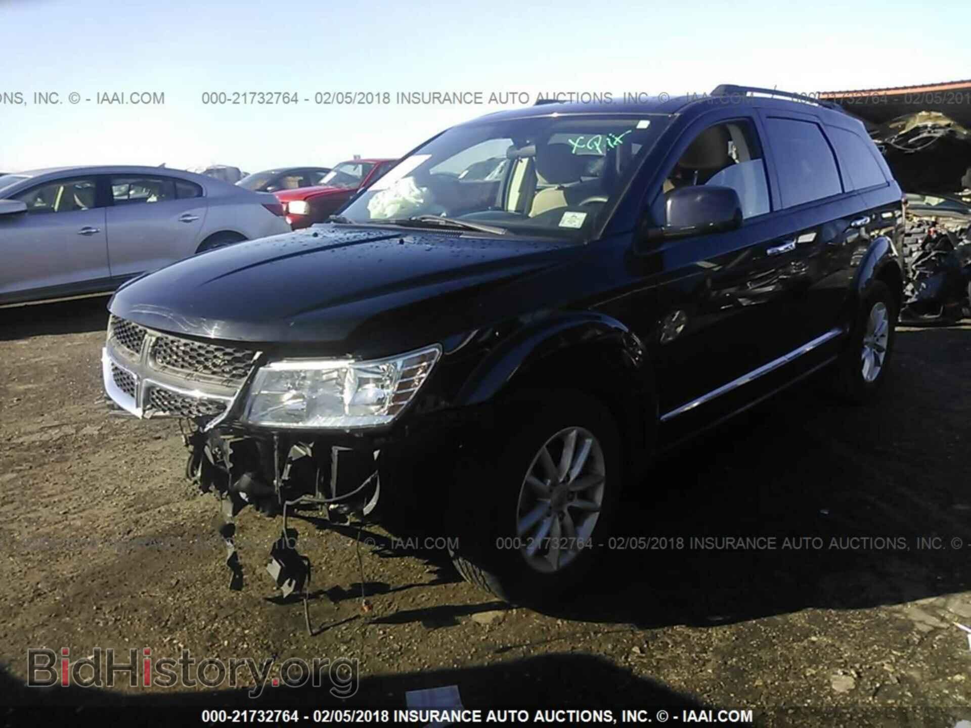 2014 Dodge Journey - VIN: 3C4PDCBGXET257322 - Фото 2