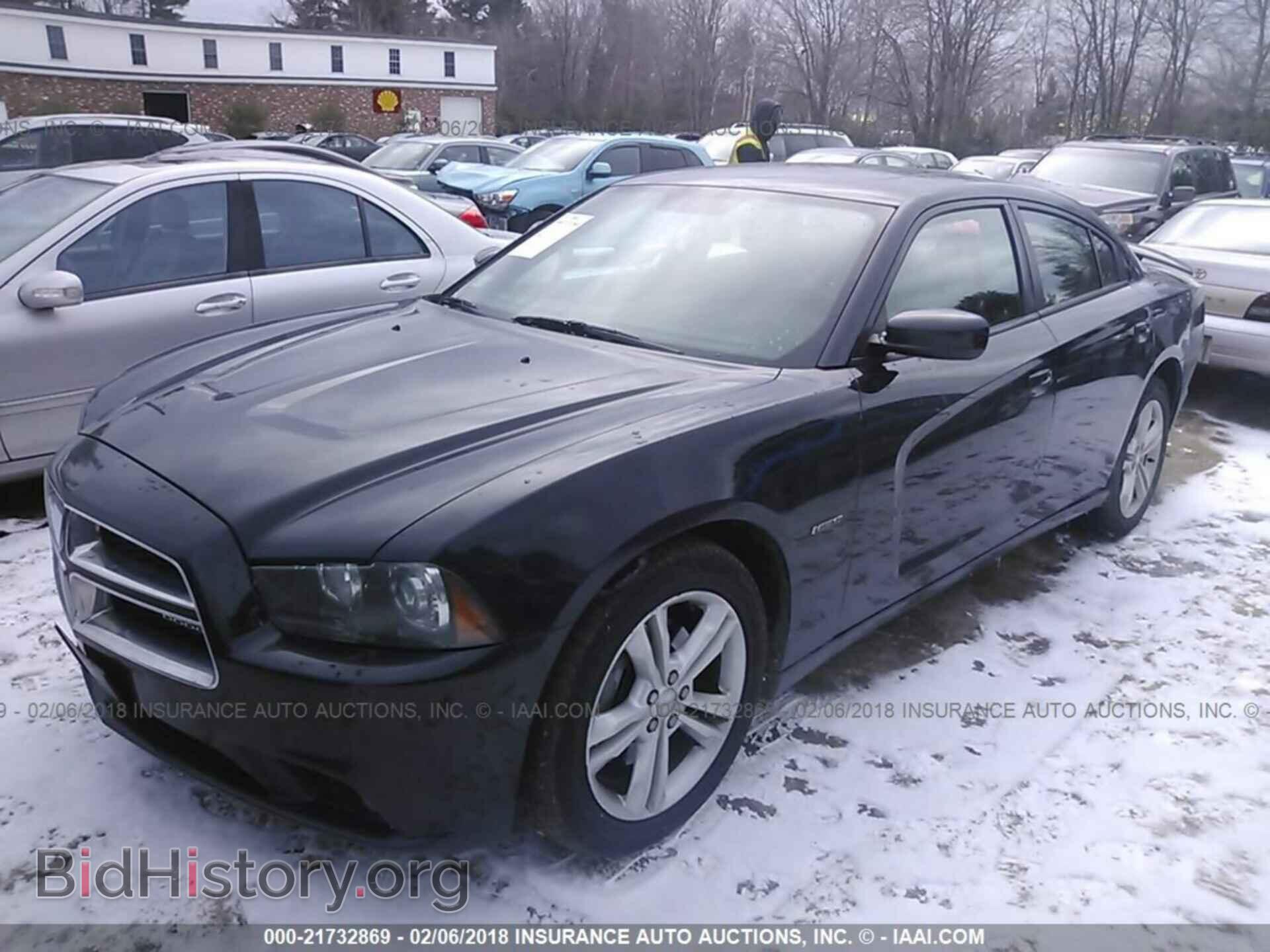 2011 Dodge Charger - VIN: 2B3CM5CT2BH549073 - Photo 2