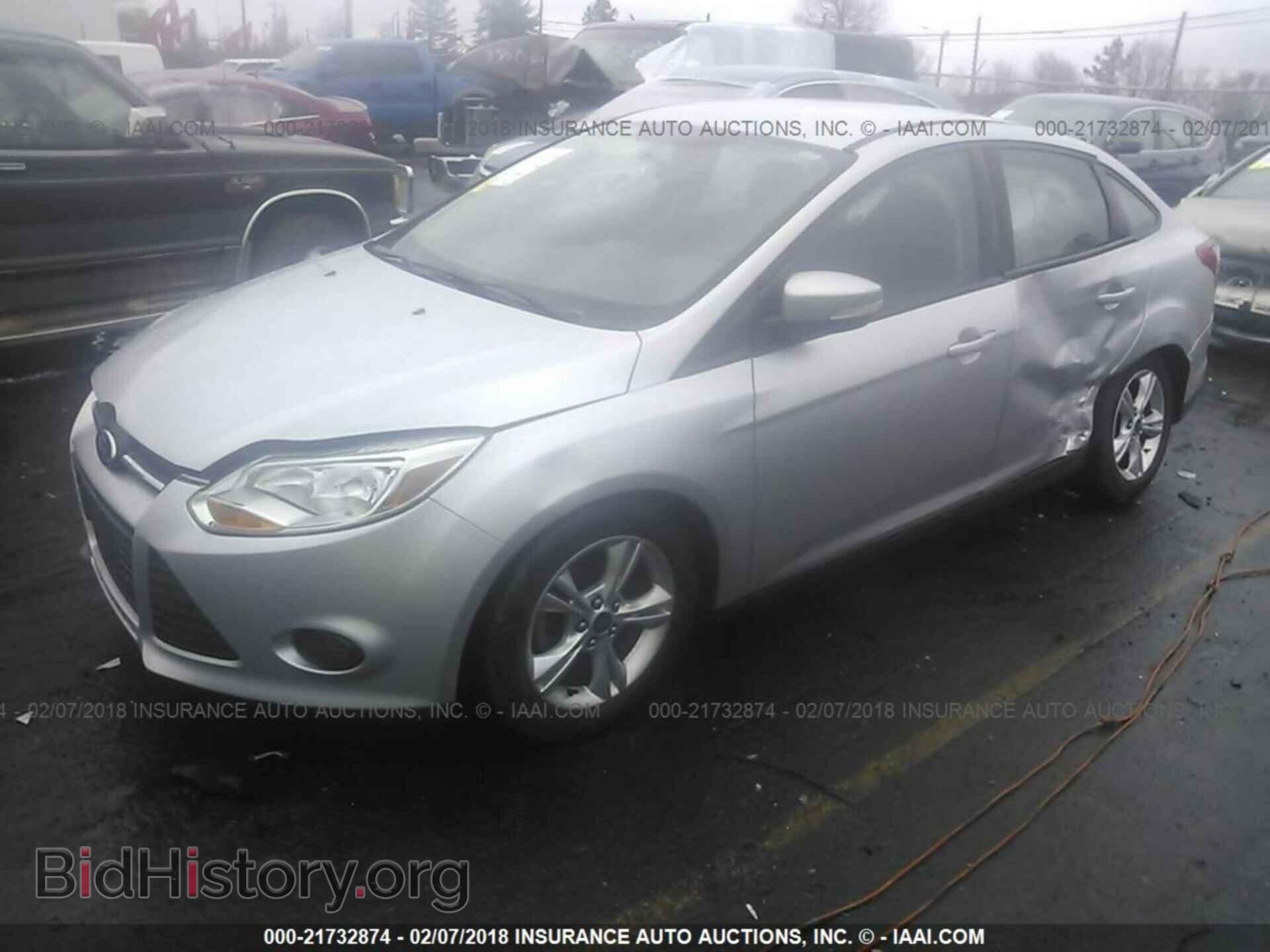 2014 Ford Focus - VIN: 1FADP3F27EL282401 - Фото 2