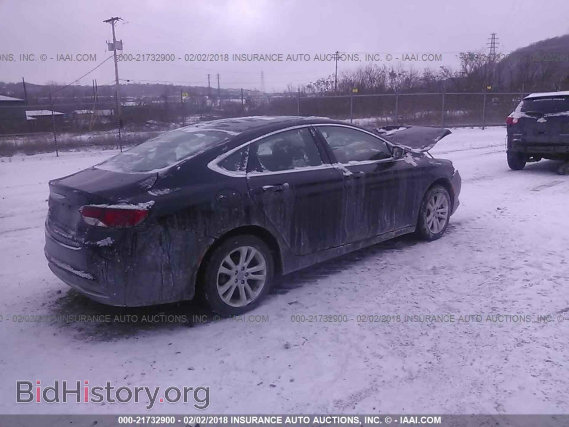 2015 Chrysler 200 - VIN: 1C3CCCAB2FN705288 - Photo 4