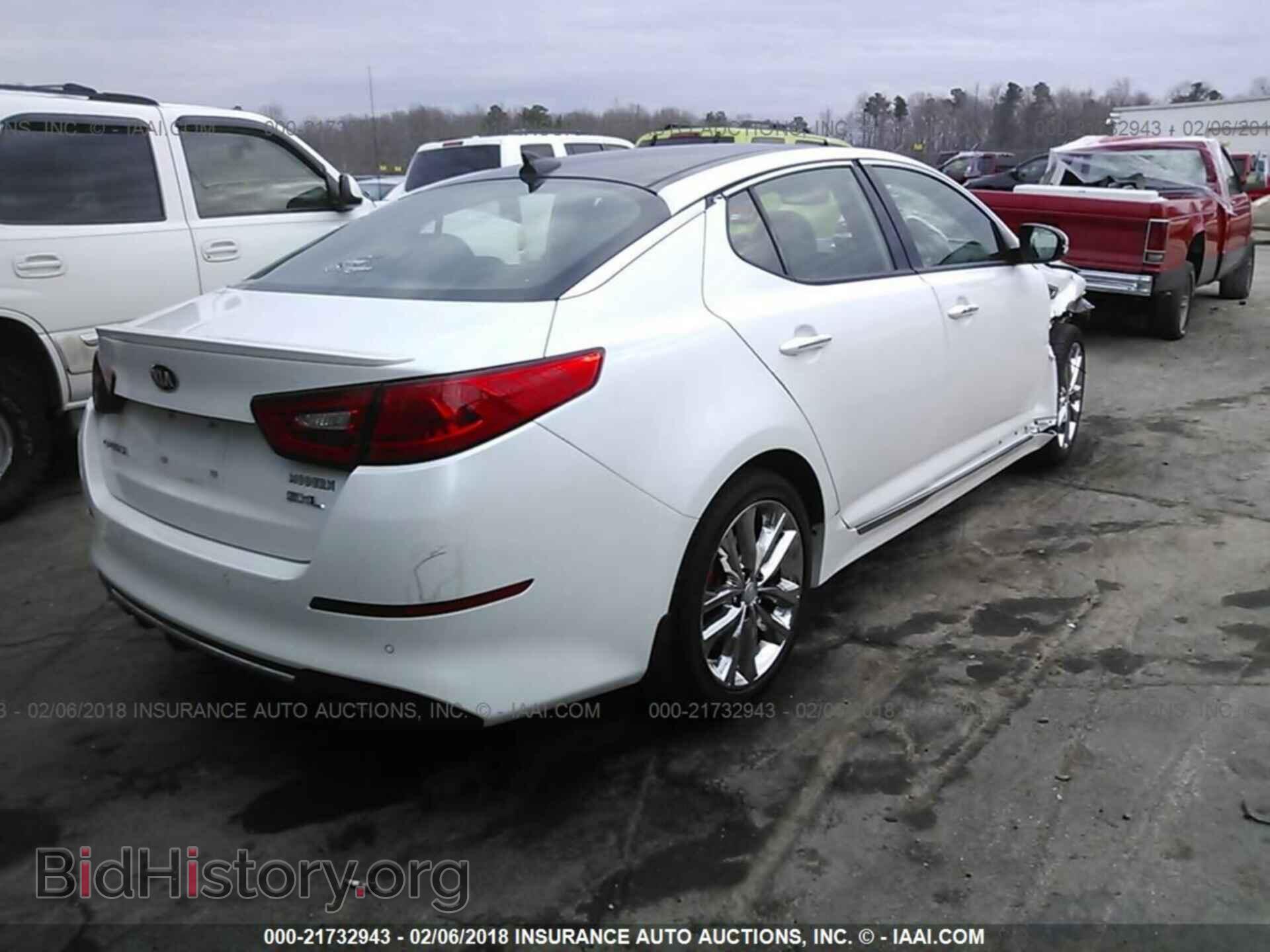 2015 Kia Optima - VIN: 5XXGR4A69FG408065 - Photo 4
