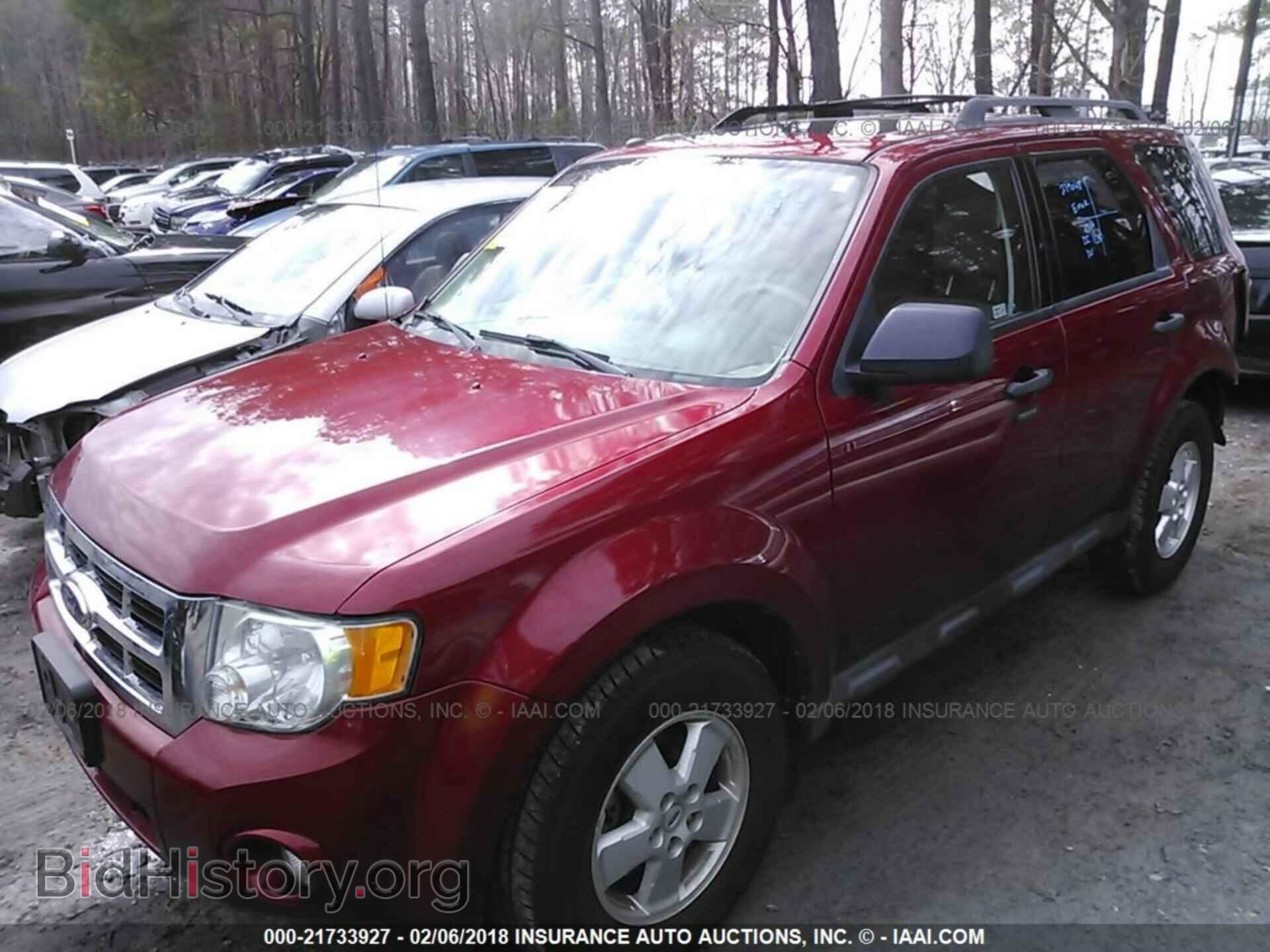 2012 Ford Escape - VIN: 1FMCU0DG5CKB49839 - Фото 2