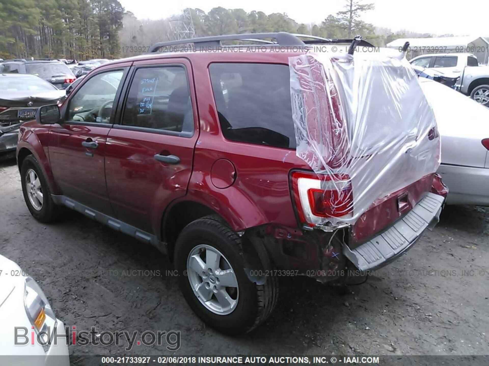 2012 Ford Escape - VIN: 1FMCU0DG5CKB49839 - Фото 3
