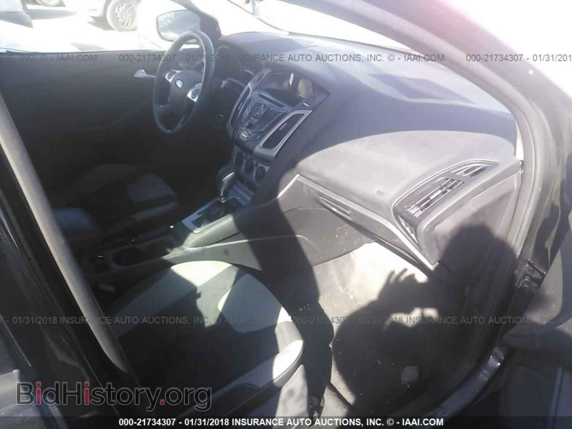 2014 Ford Focus - VIN: 1FADP3F25EL270375 - Photo 5