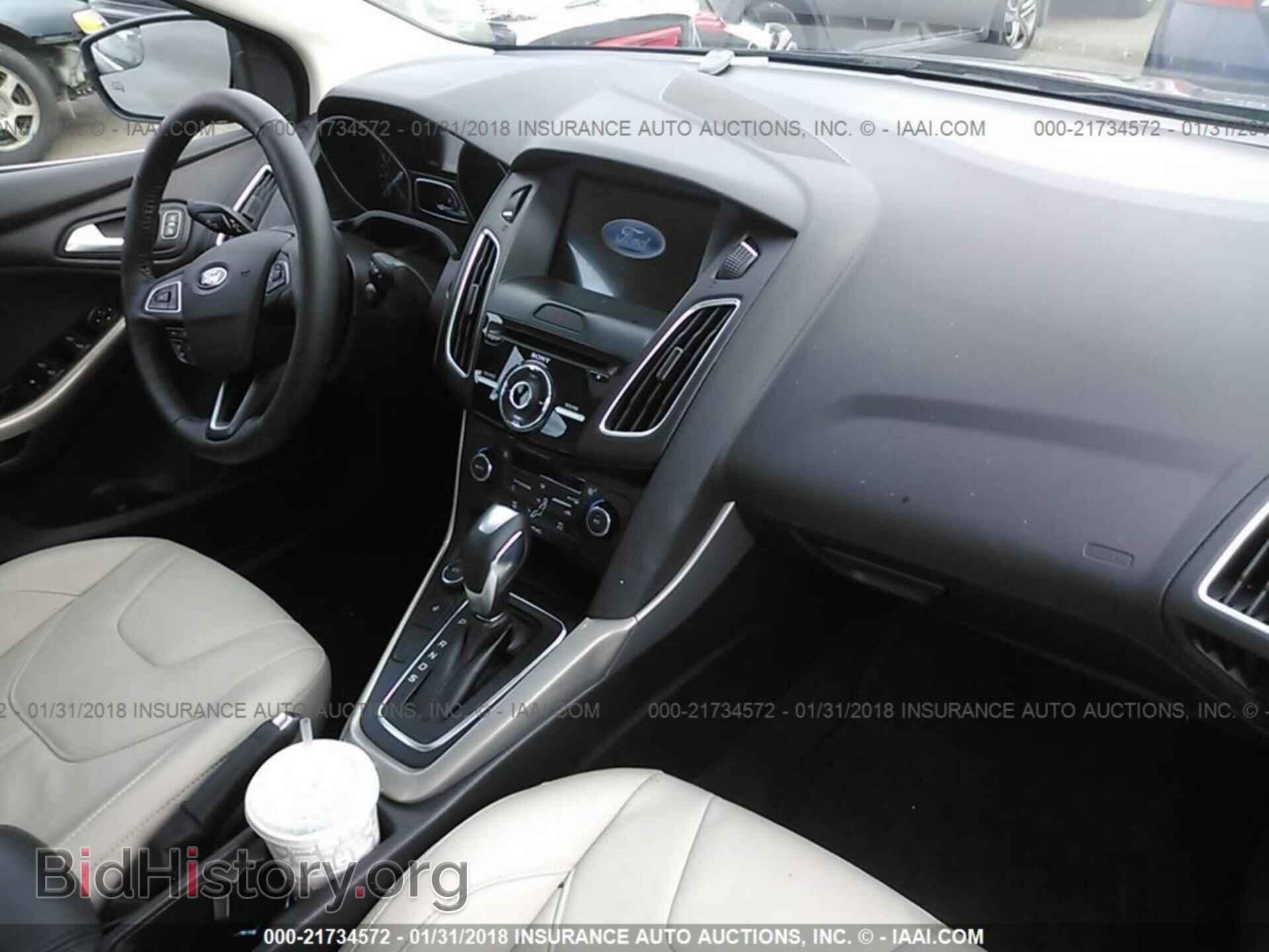 2017 Ford Focus - VIN: 1FADP3J26HL265018 - Photo 5