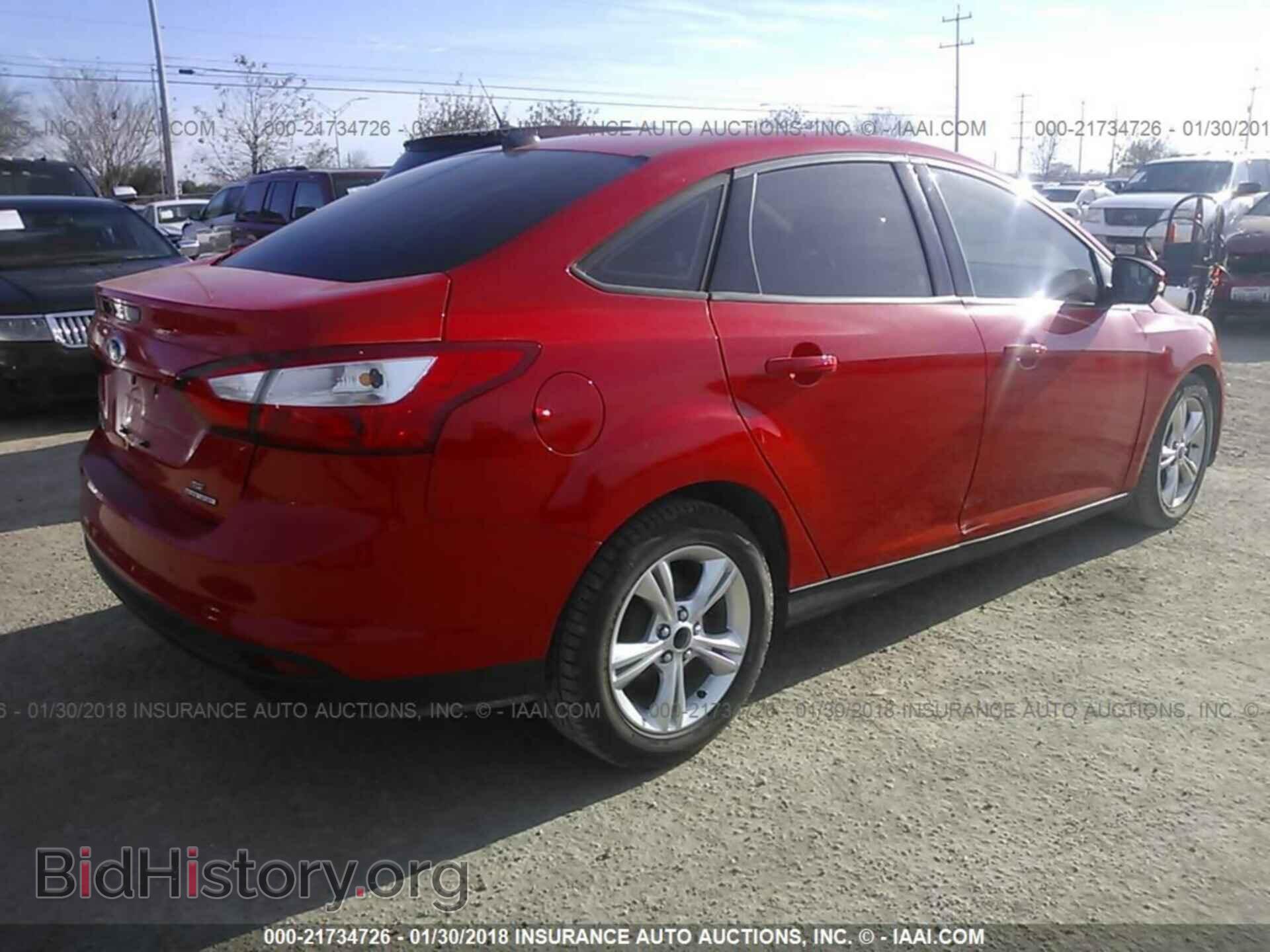 2013 Ford Focus - VIN: 1FADP3F24DL201563 - Photo 4
