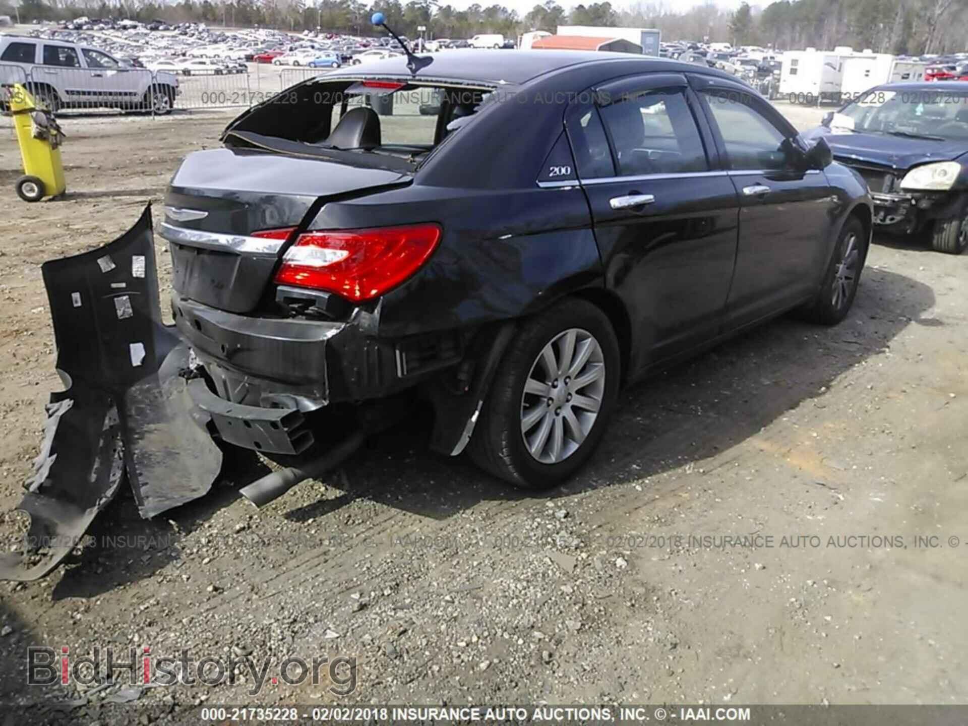 2013 Chrysler 200 - VIN: 1C3CCBCG0DN559702 - Фото 4