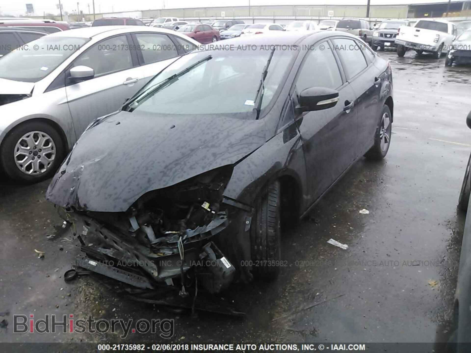 2014 Ford Focus - VIN: 1FADP3F27EL430160 - Photo 2