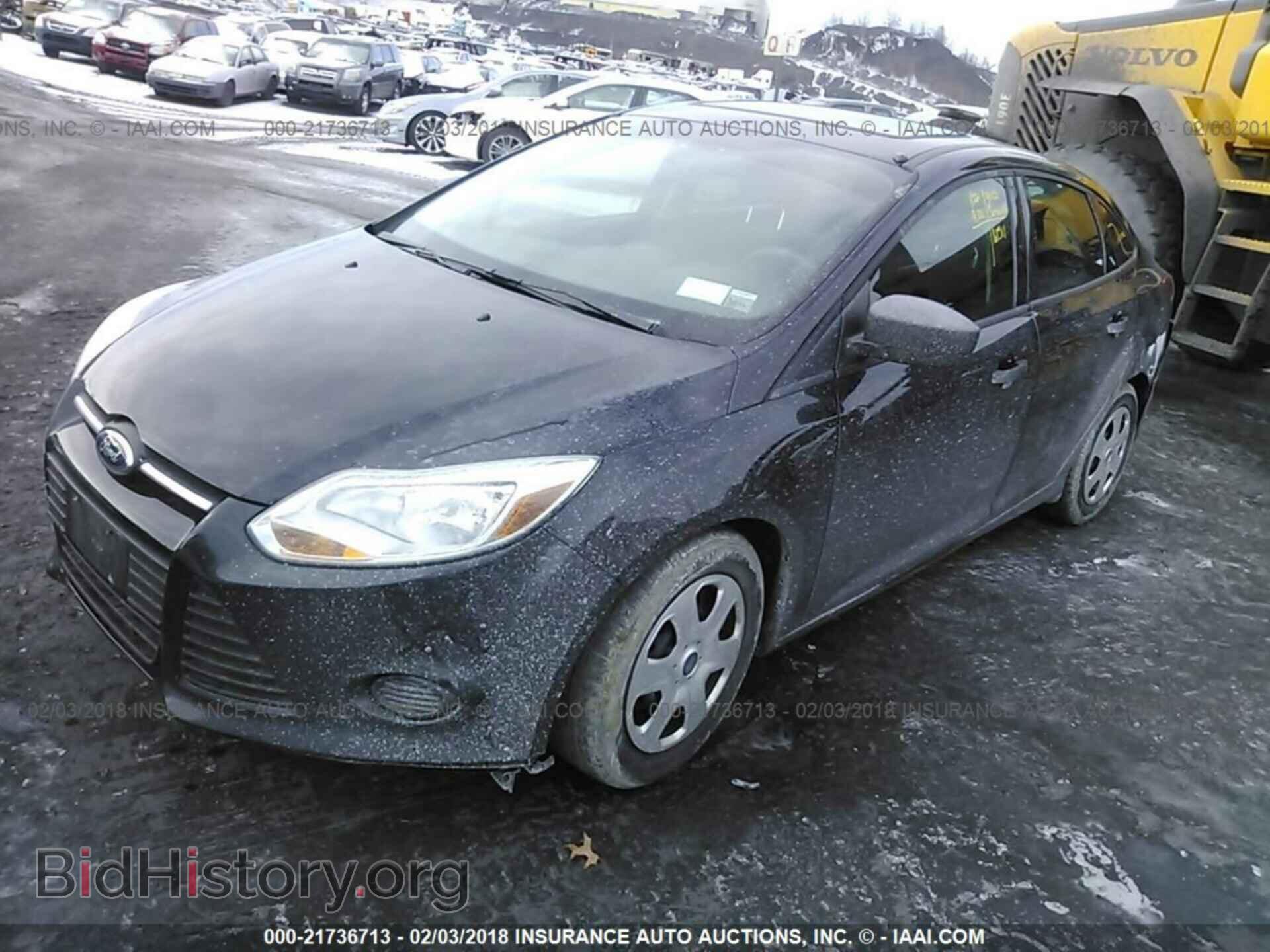 2012 Ford Focus - VIN: 1FAHP3E29CL432640 - Photo 2