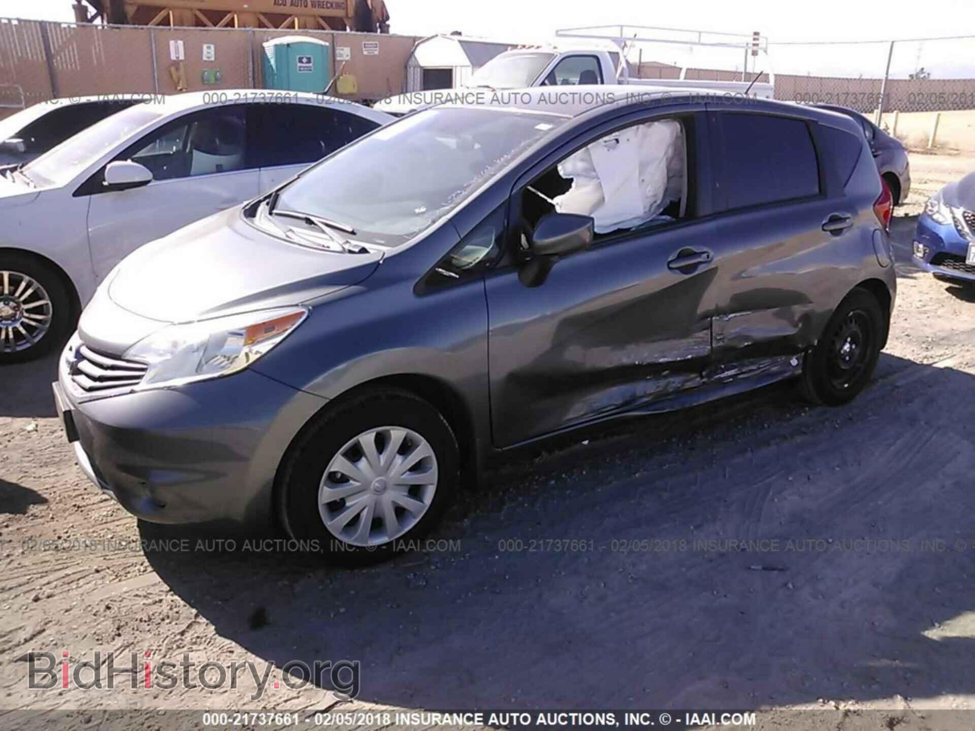 2016 Nissan Versa note - VIN: 3N1CE2CP6GL403354 - Фото 2