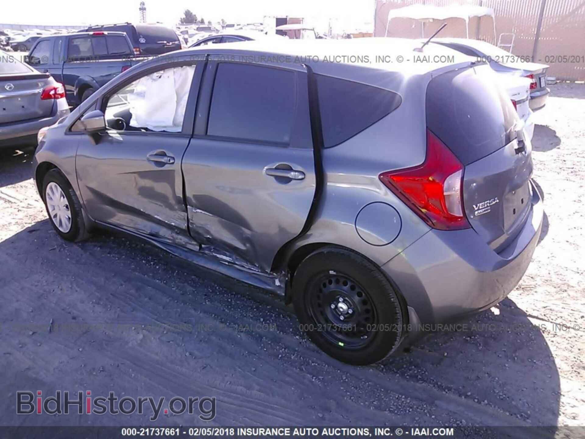 2016 Nissan Versa note - VIN: 3N1CE2CP6GL403354 - Фото 3