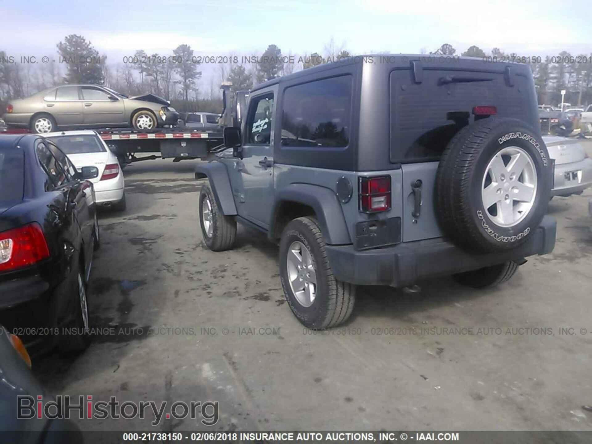 2015 Jeep Wrangler - VIN: 1C4AJWAG2FL548671 - Фото 3