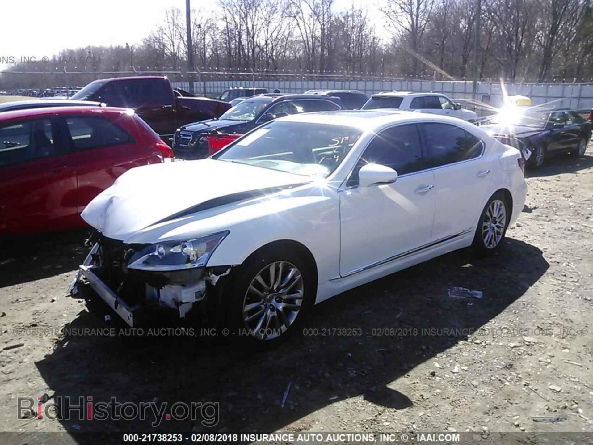 2014 Lexus Ls - VIN: JTHBL5EFXE5129883 - Photo 2