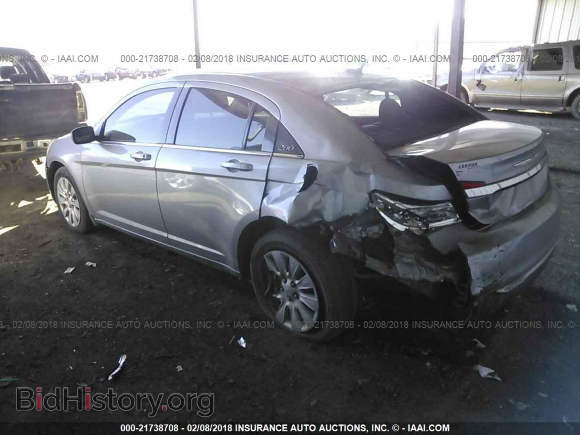 2014 Chrysler 200 - VIN: 1C3CCBAB1EN236946 - Photo 3
