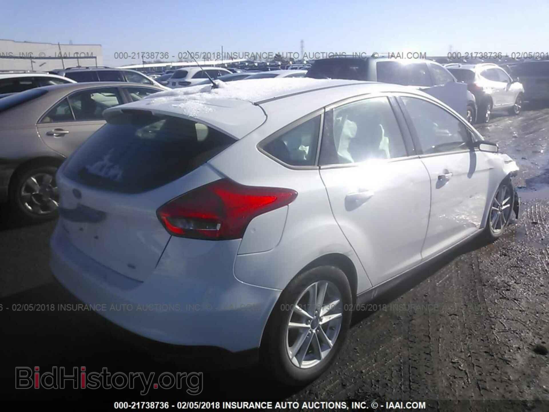 2015 Ford Focus - VIN: 1FADP3K26FL203906 - Photo 4