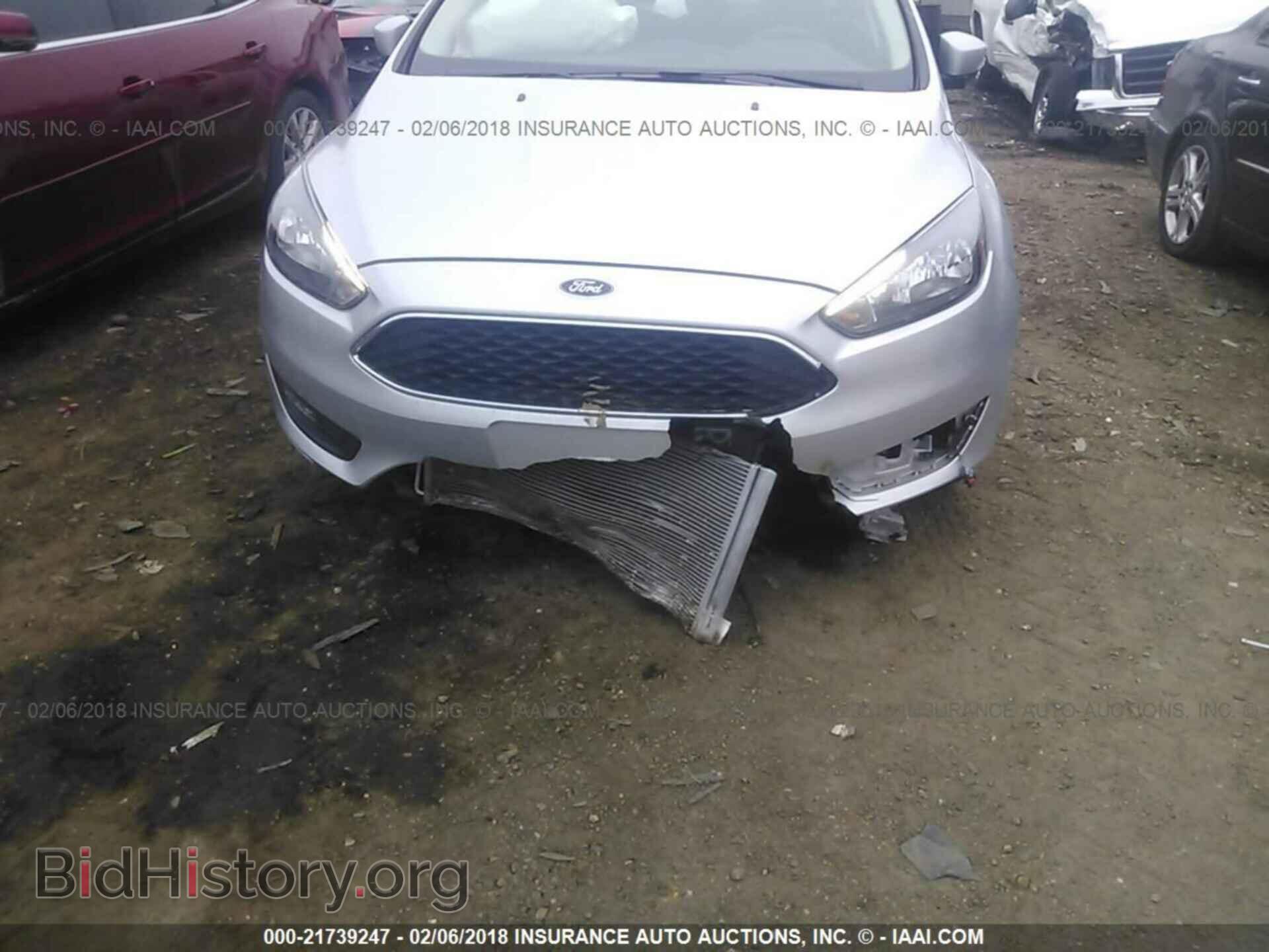 2017 Ford Focus - VIN: 1FADP3H26HL331167 - Photo 6