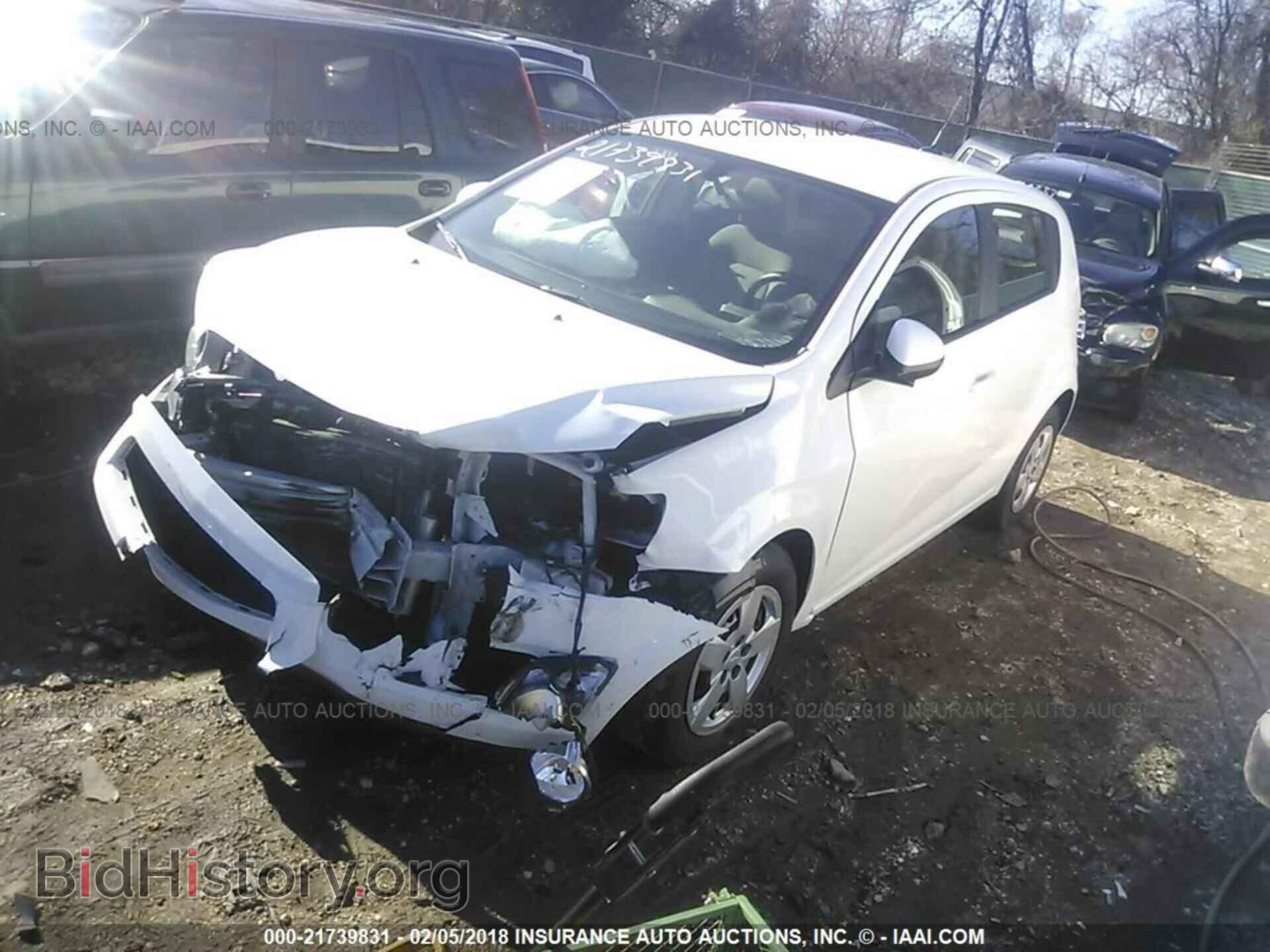 2014 Chevrolet Sonic - VIN: 1G1JA6SH7E4209042 - Photo 2