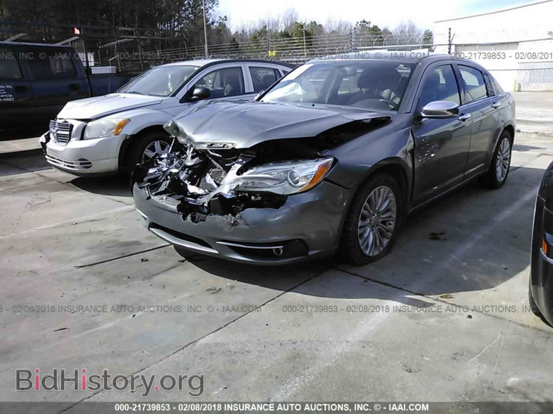 2012 Chrysler 200 - VIN: 1C3CCBCB6CN242008 - Photo 2