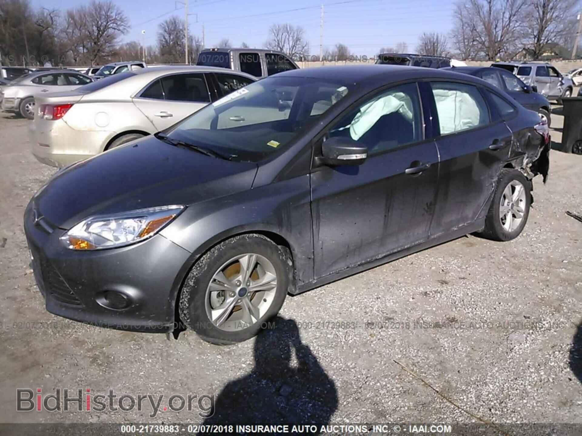 2014 Ford Focus - VIN: 1FADP3F20EL452405 - Photo 2