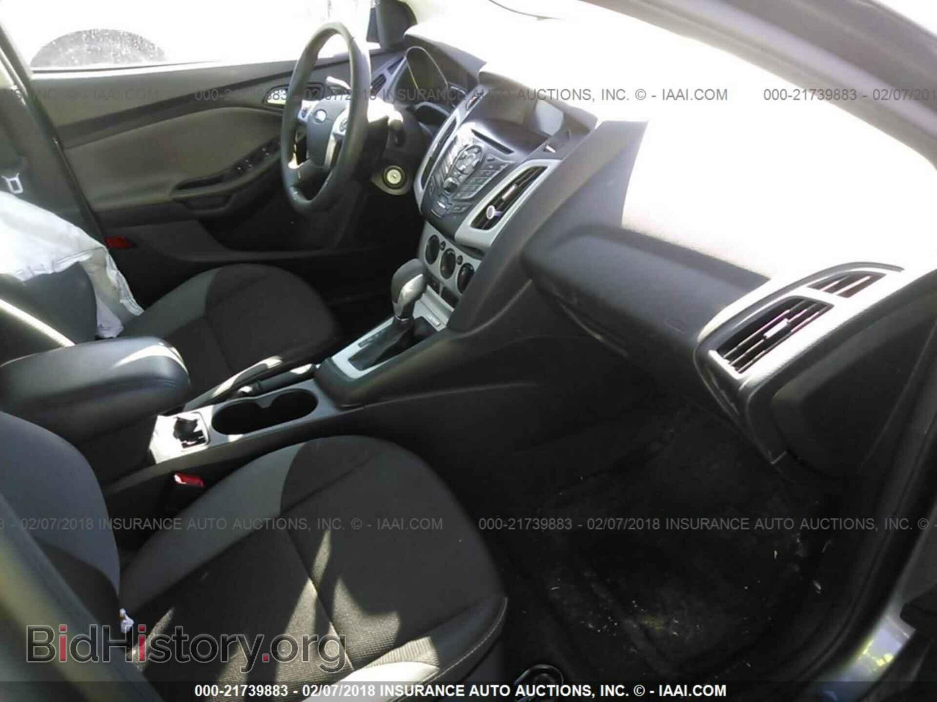 2014 Ford Focus - VIN: 1FADP3F20EL452405 - Photo 5