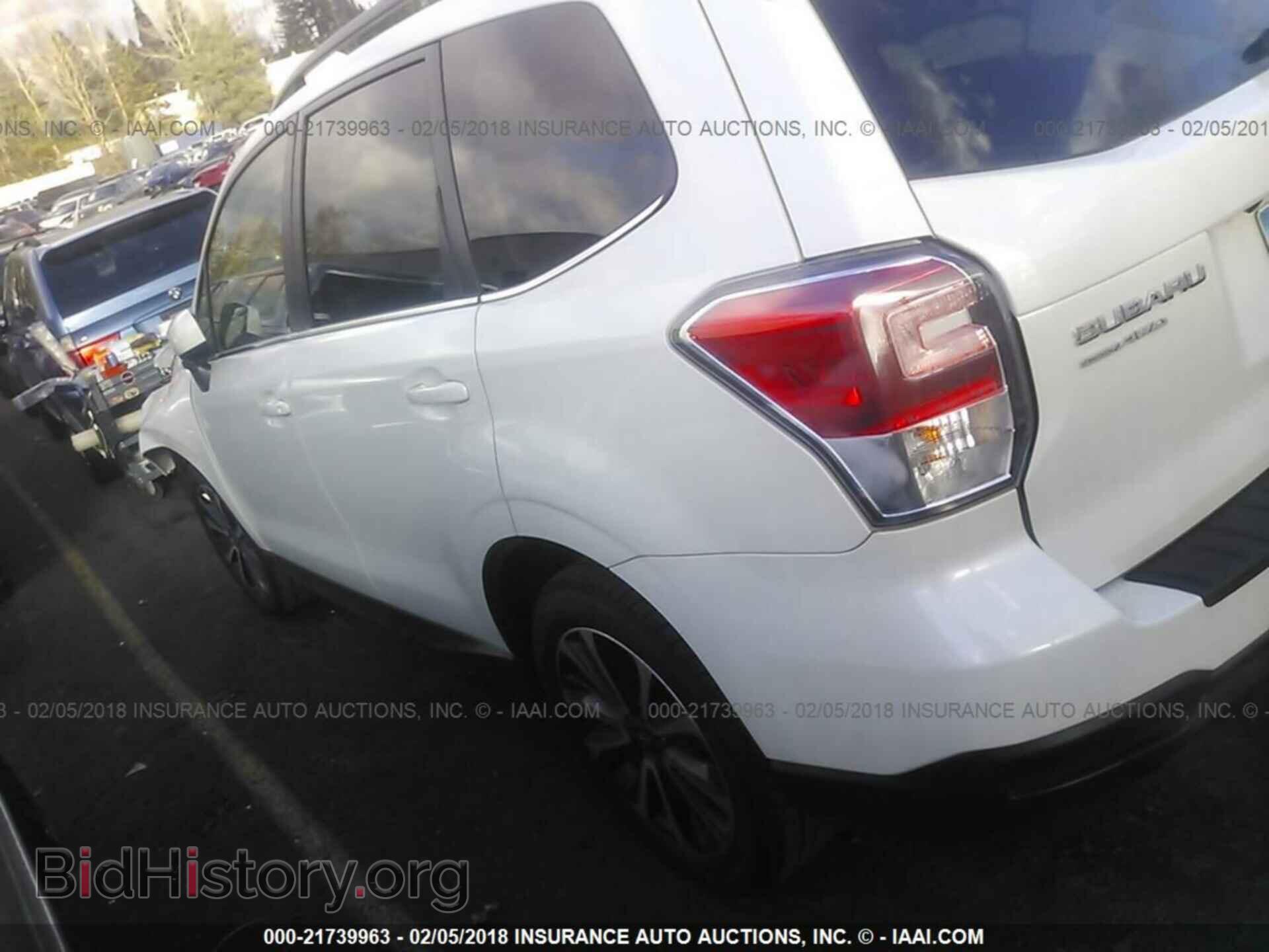 2018 Subaru Forester - VIN: JF2SJGEC9JH464443 - Photo 3