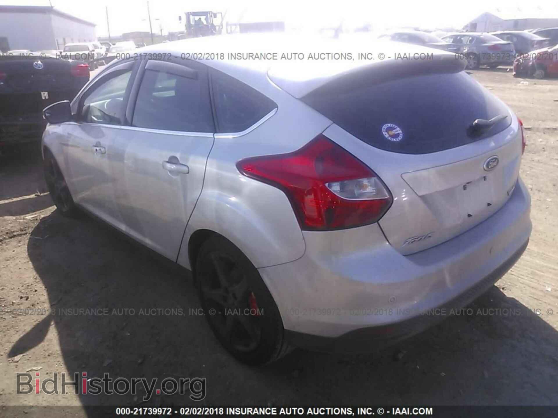 2014 Ford Focus - VIN: 1FADP3N29EL380959 - Photo 3