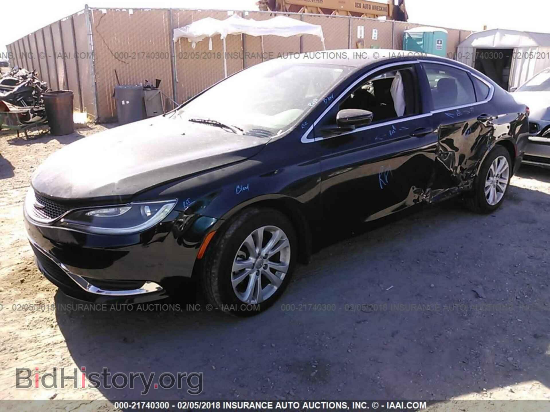 2016 Chrysler 200 - VIN: 1C3CCCAB8GN122841 - Photo 2