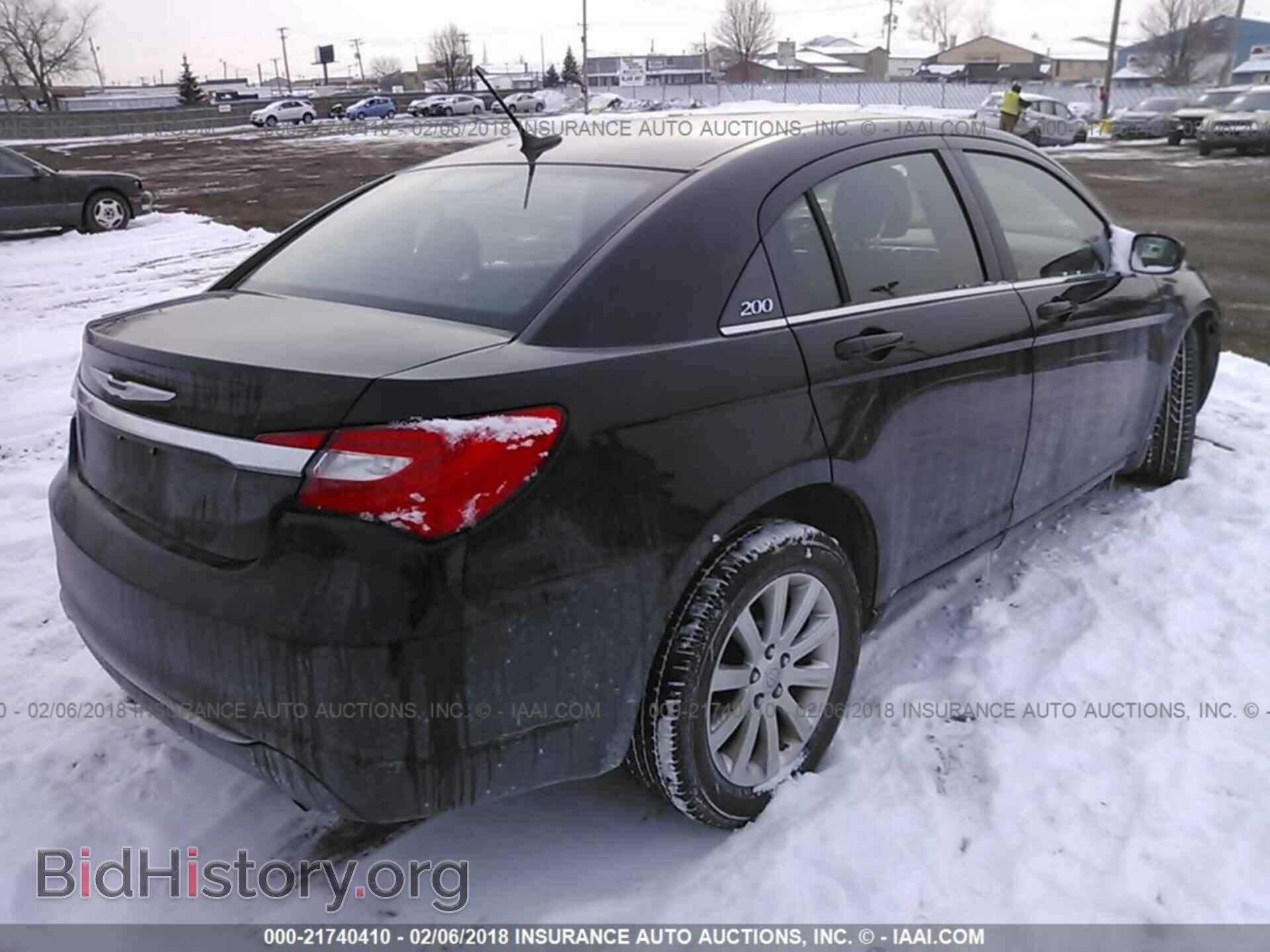 2011 Chrysler 200 - VIN: 1C3BC1FB0BN589687 - Фото 4