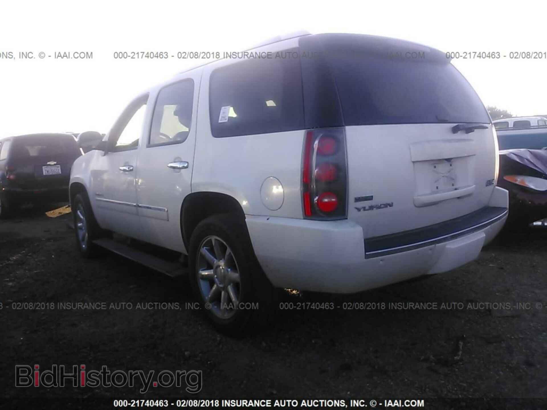 2011 Gmc Yukon - VIN: 1GKS2EEF0BR182847 - Photo 3