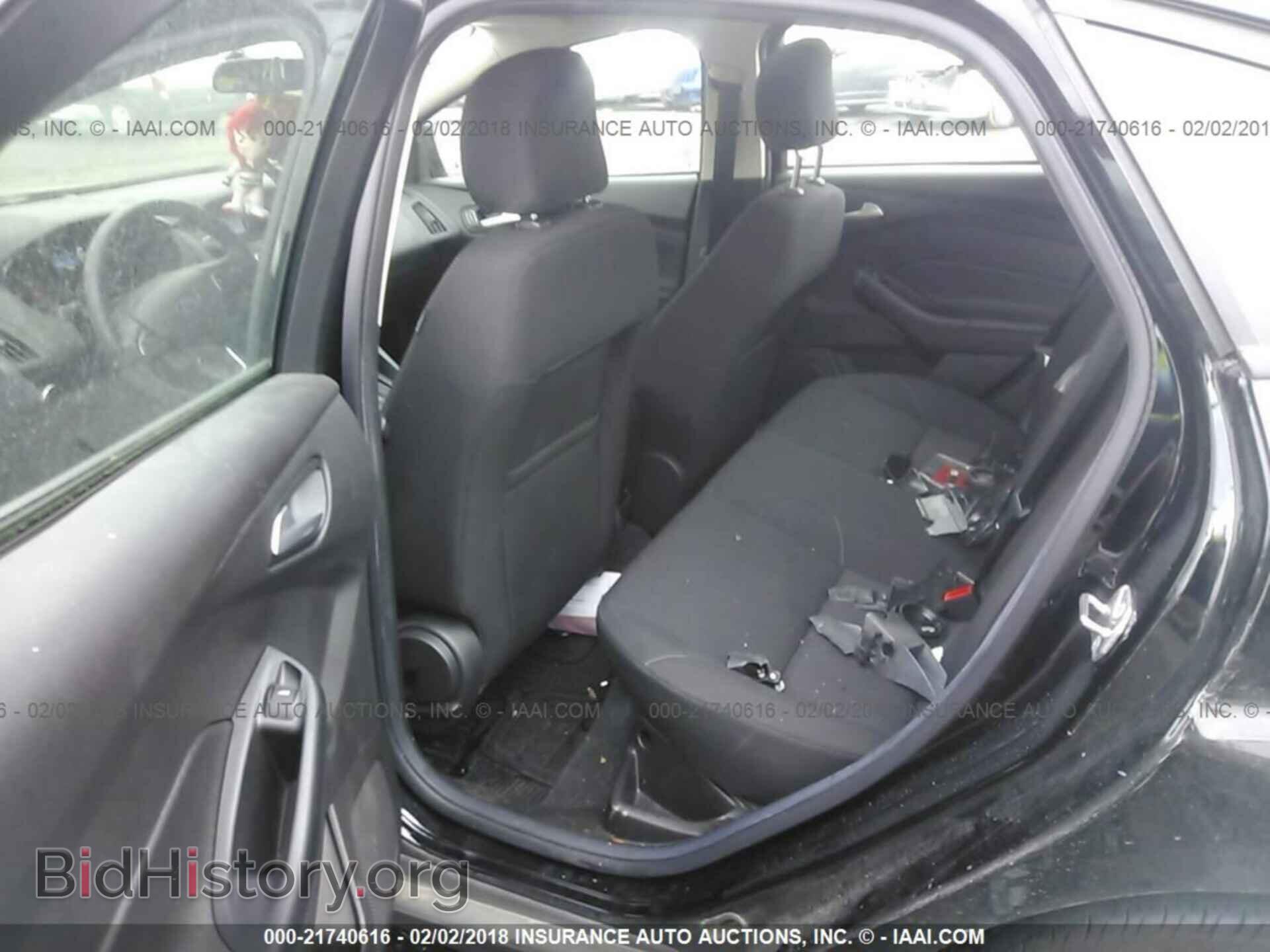 2017 Ford Focus - VIN: 1FADP3F28HL220011 - Photo 8