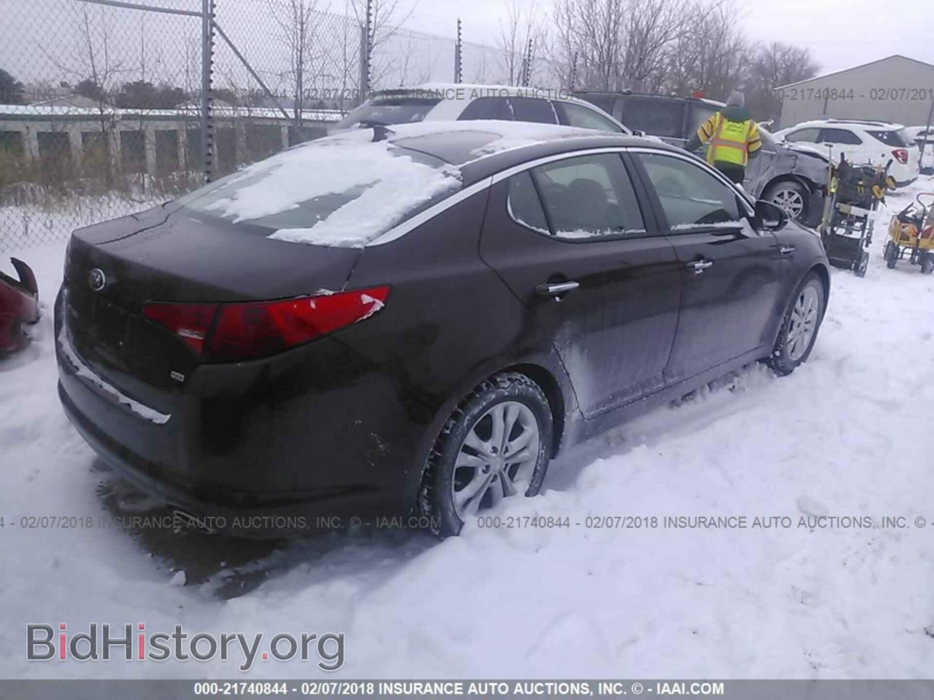 2013 Kia Optima - VIN: 5XXGM4A70DG202041 - Photo 4