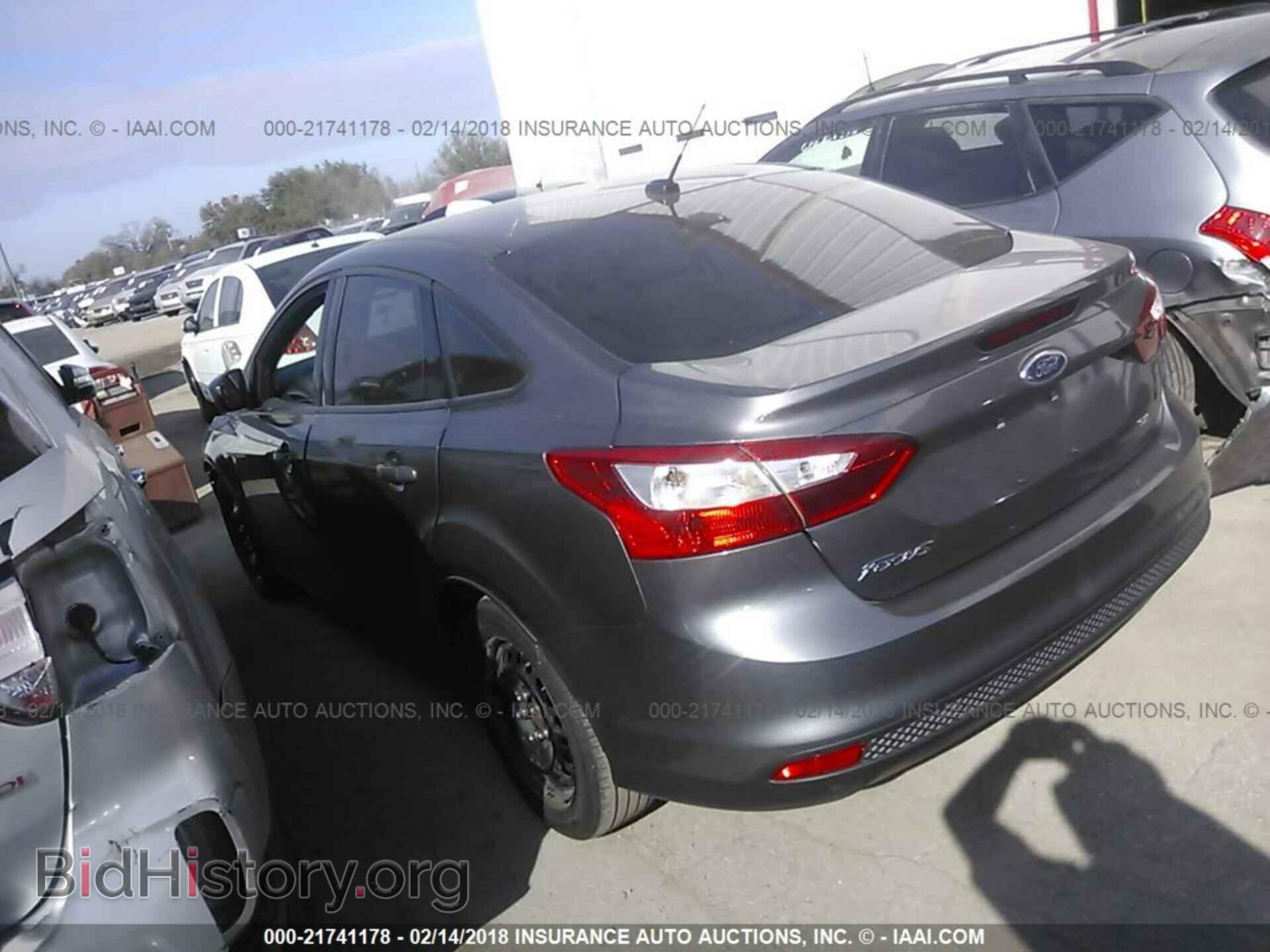 2012 Ford Focus - VIN: 1FAHP3F26CL265748 - Фото 3