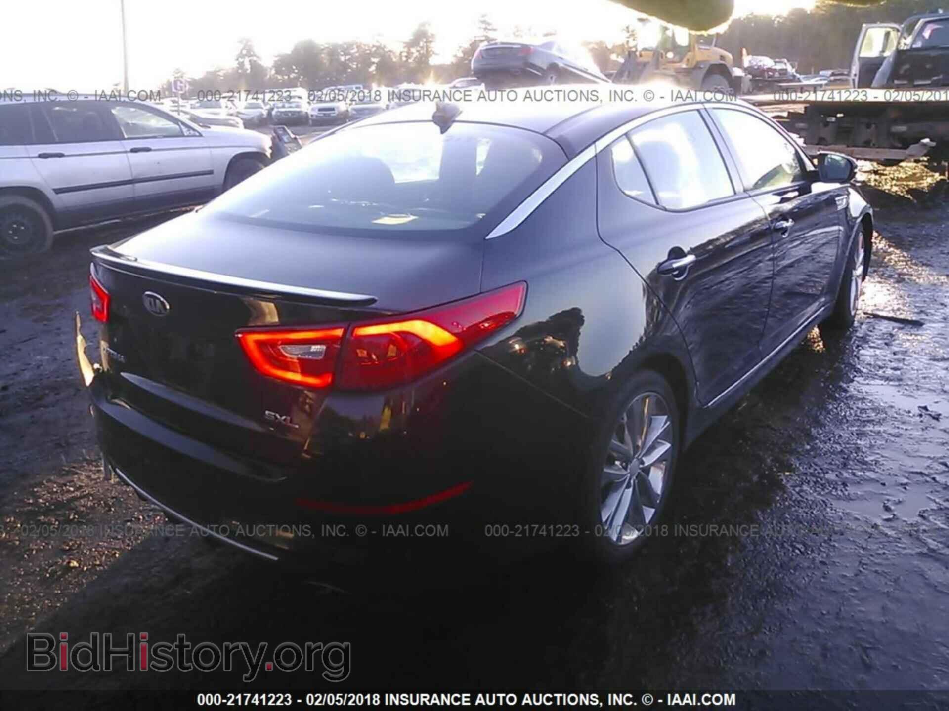 2014 Kia Optima - VIN: 5XXGR4A61EG330640 - Фото 4