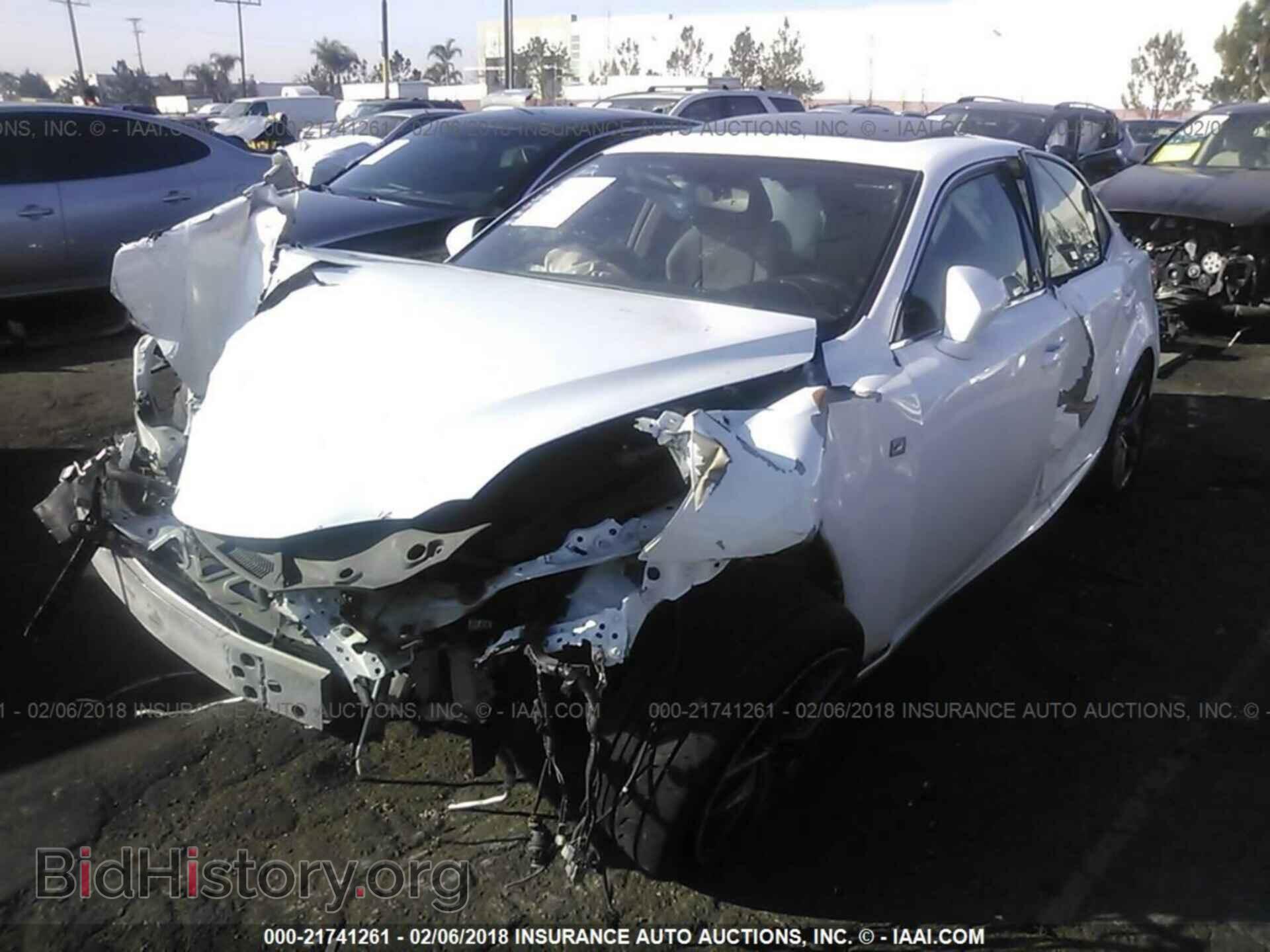 2016 Lexus Is - VIN: JTHBA1D29G5017611 - Фото 2