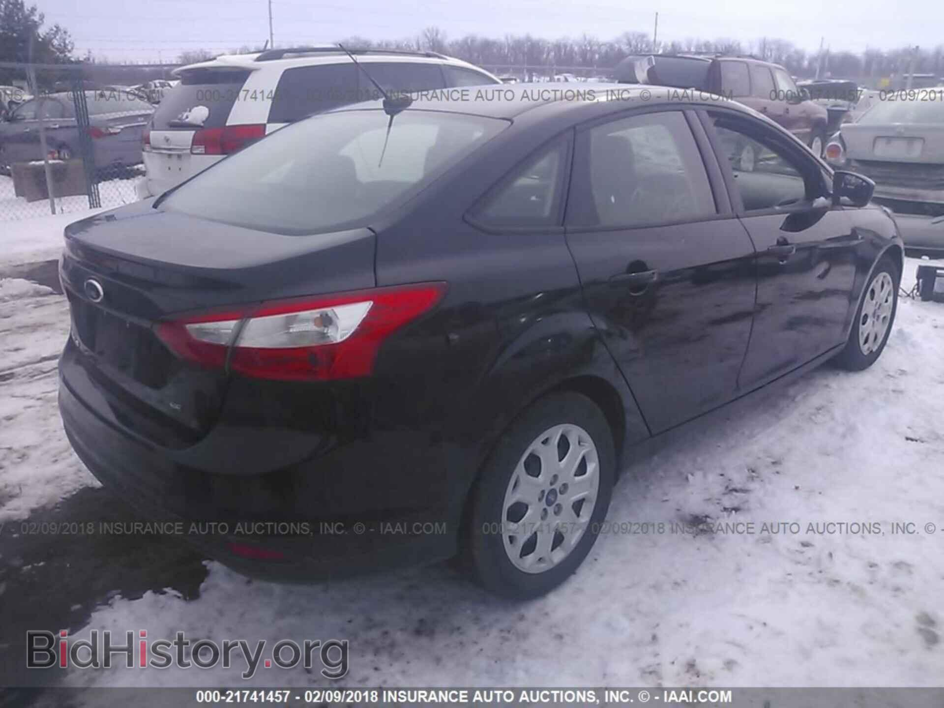 2012 Ford Focus - VIN: 1FAHP3F2XCL233272 - Фото 4