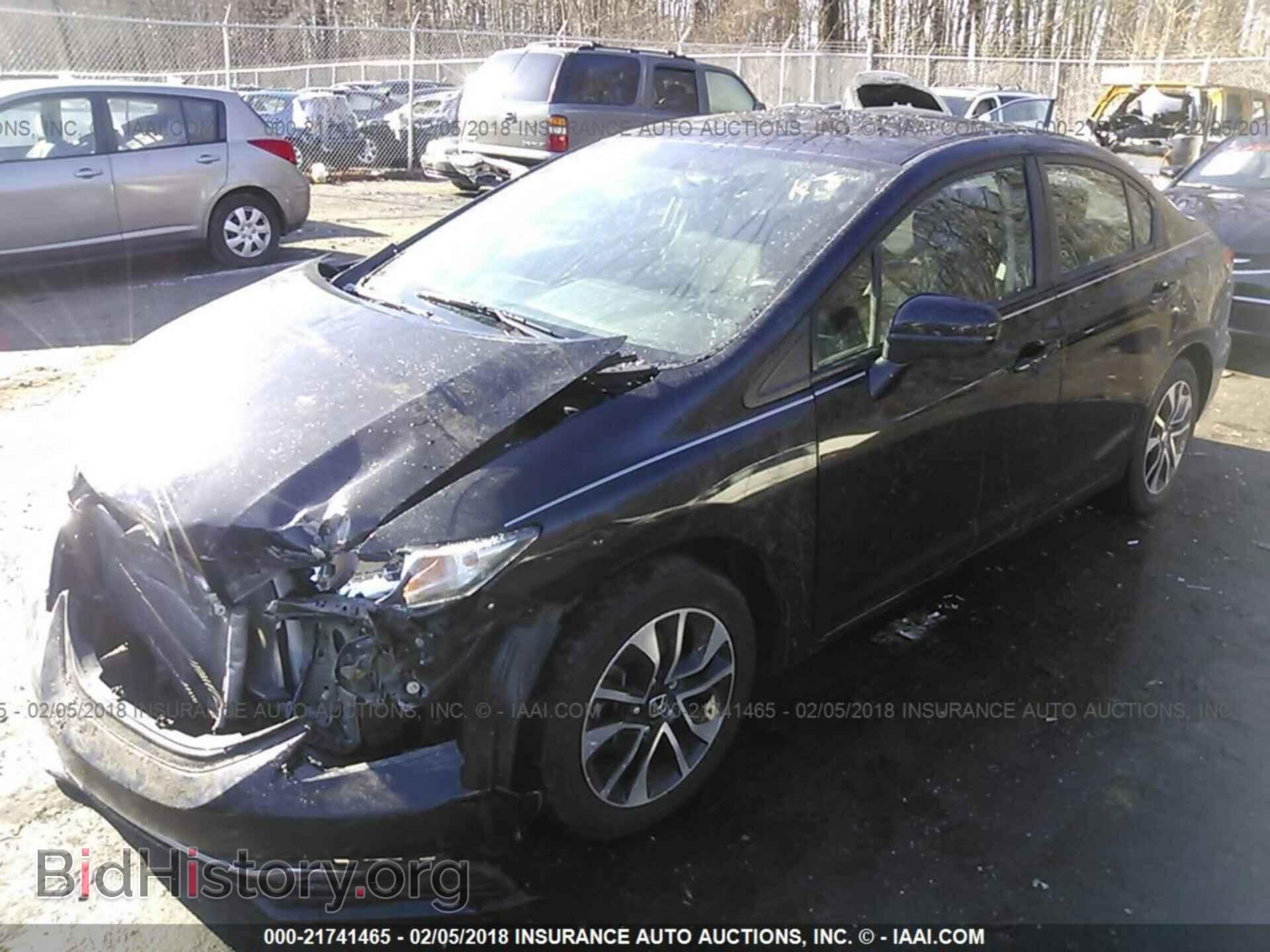 2014 Honda Civic - VIN: 19XFB2F83EE200236 - Фото 2