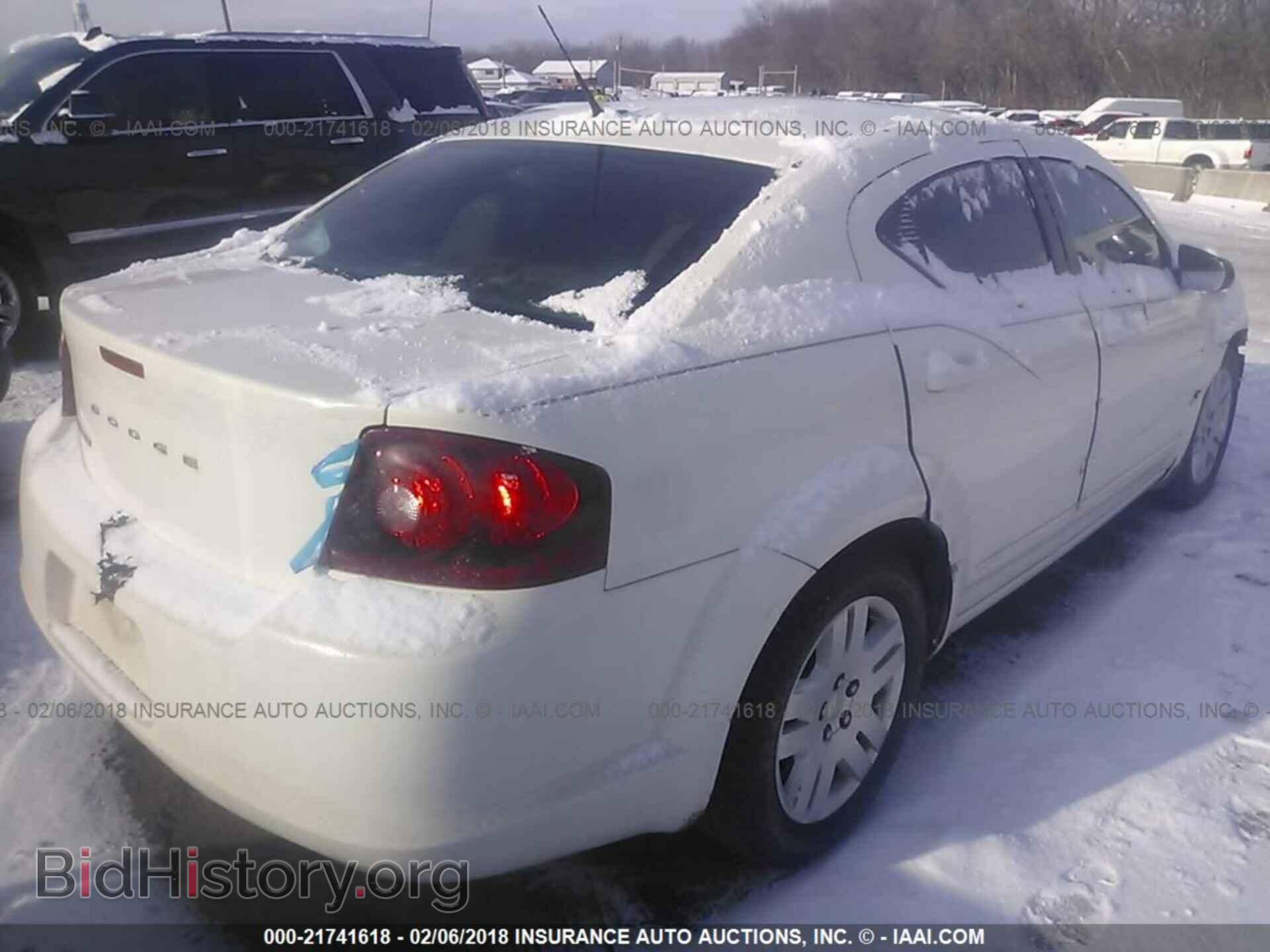 2011 Dodge Avenger - VIN: 1B3BD4FB6BN522975 - Фото 4
