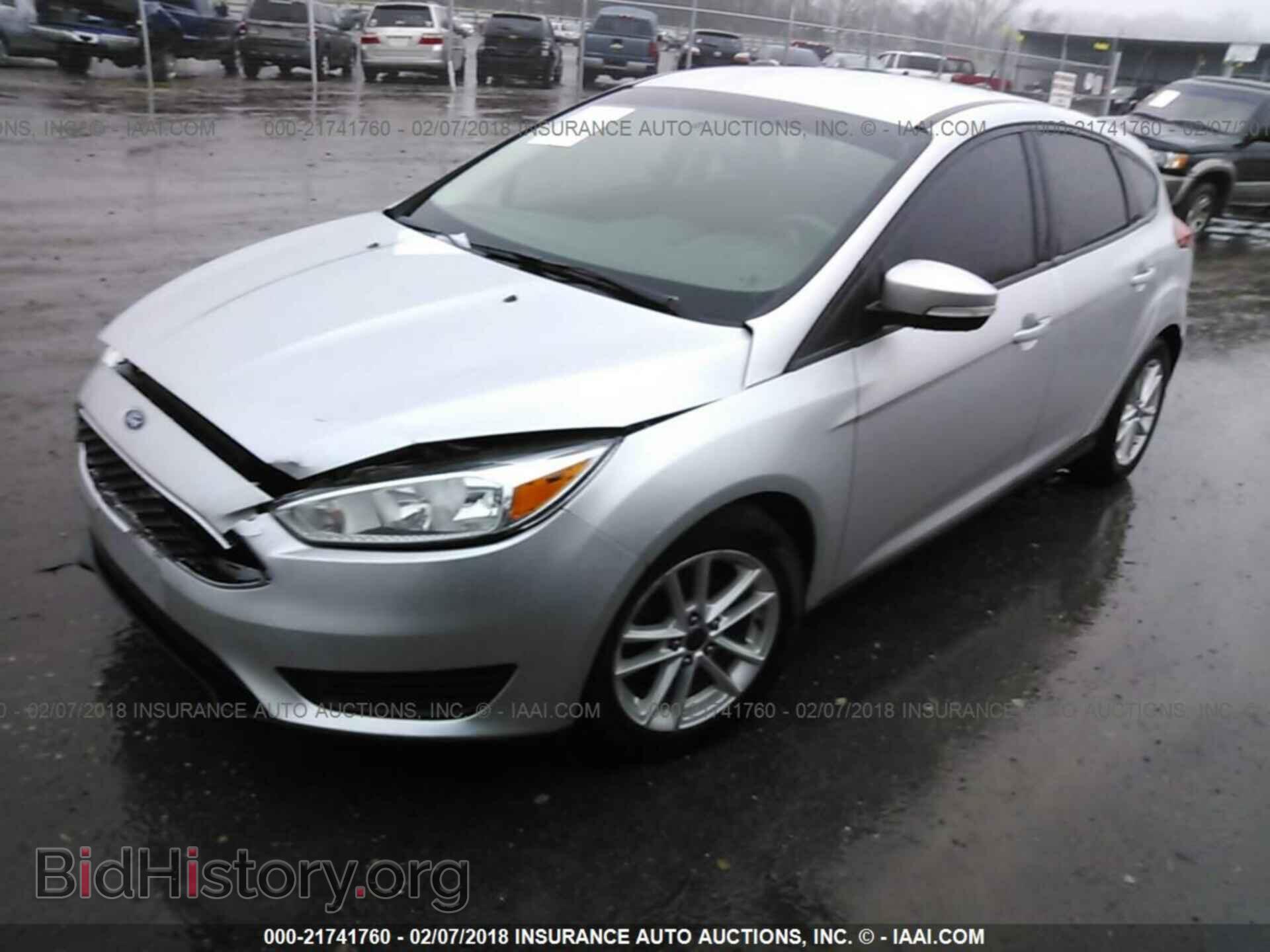 2015 Ford Focus - VIN: 1FADP3K25FL370452 - Photo 2