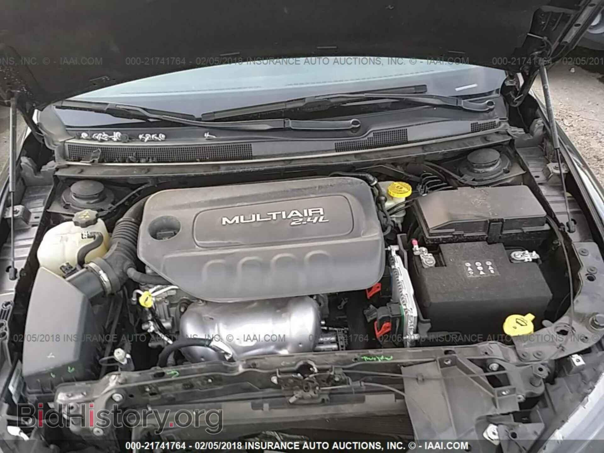 2015 Chrysler 200 - VIN: 1C3CCCAB8FN687377 - Photo 10