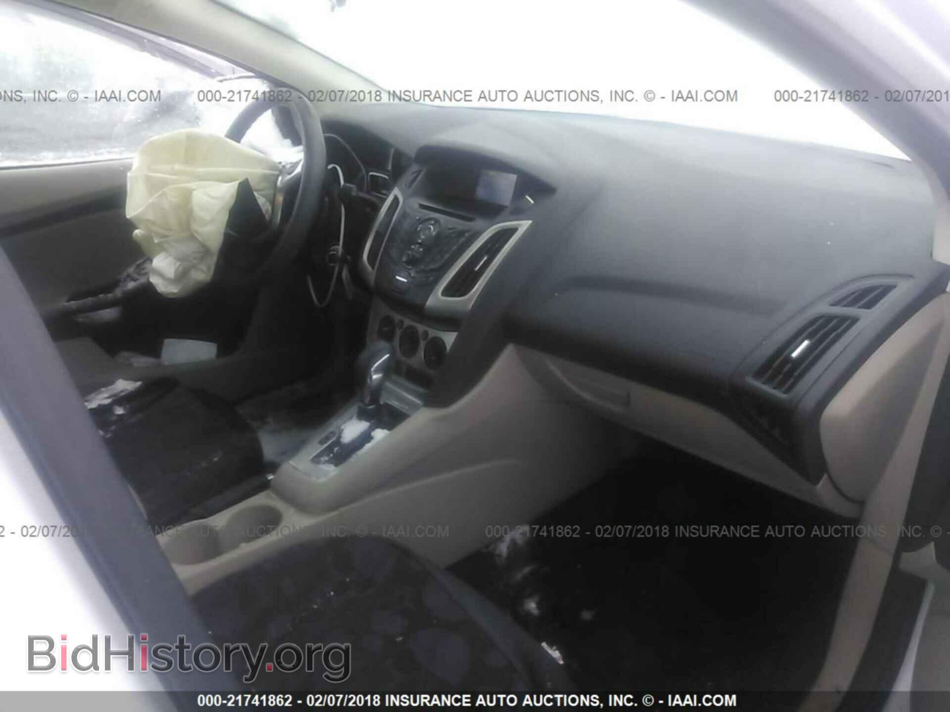 2012 Ford Focus - VIN: 1FAHP3K29CL342196 - Photo 5