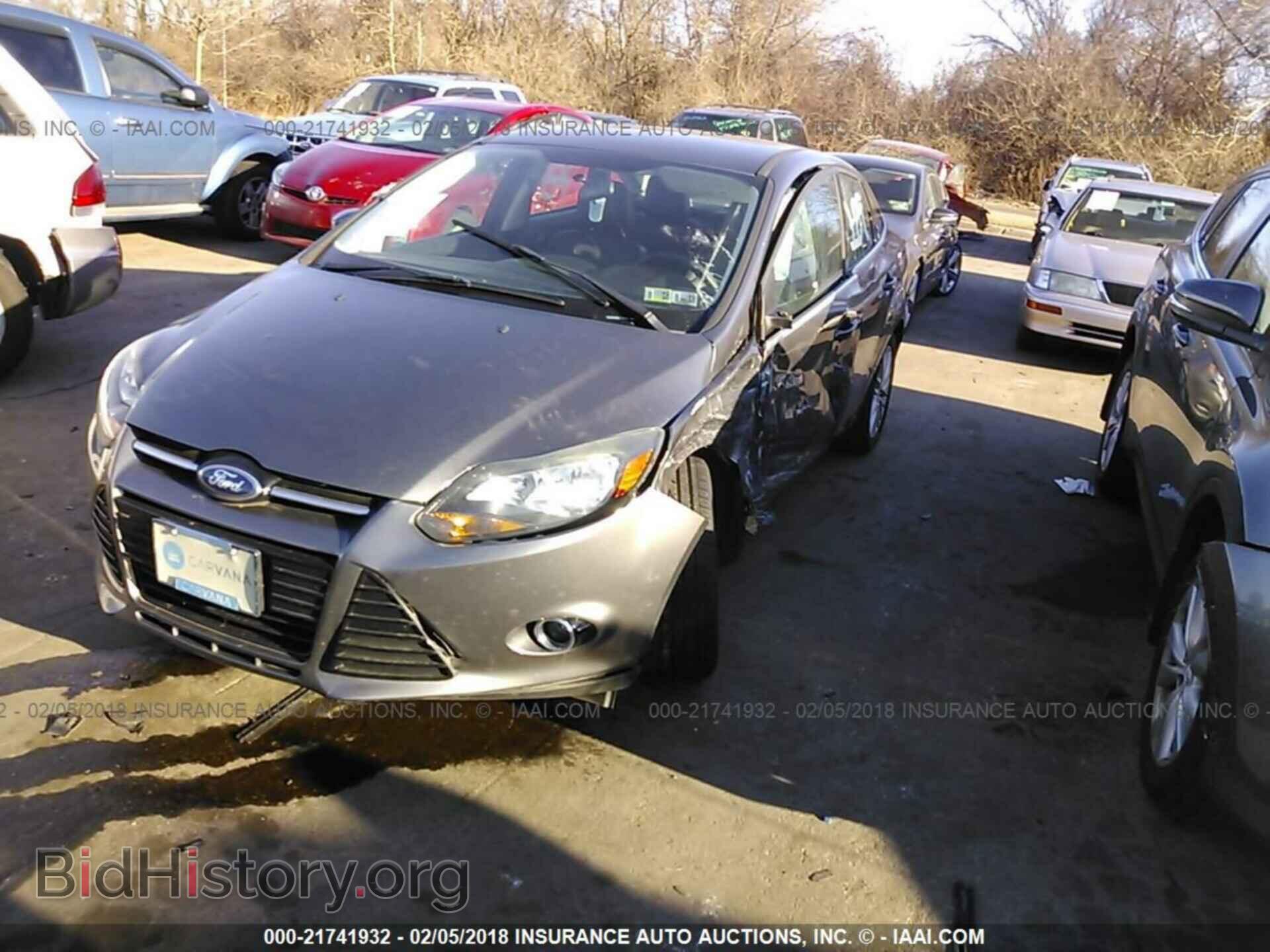 2013 Ford Focus - VIN: 1FADP3J26DL294562 - Photo 2