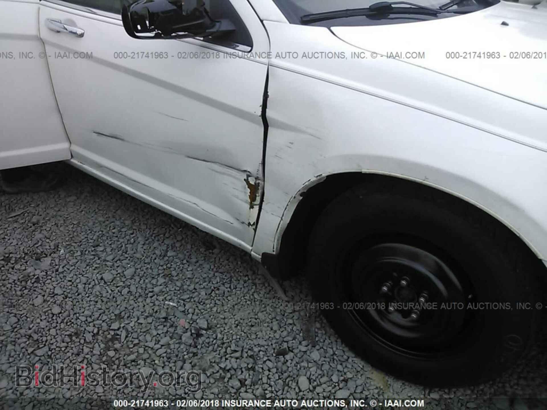 2011 Chrysler 200 - VIN: 1C3BC2FG7BN619320 - Photo 6