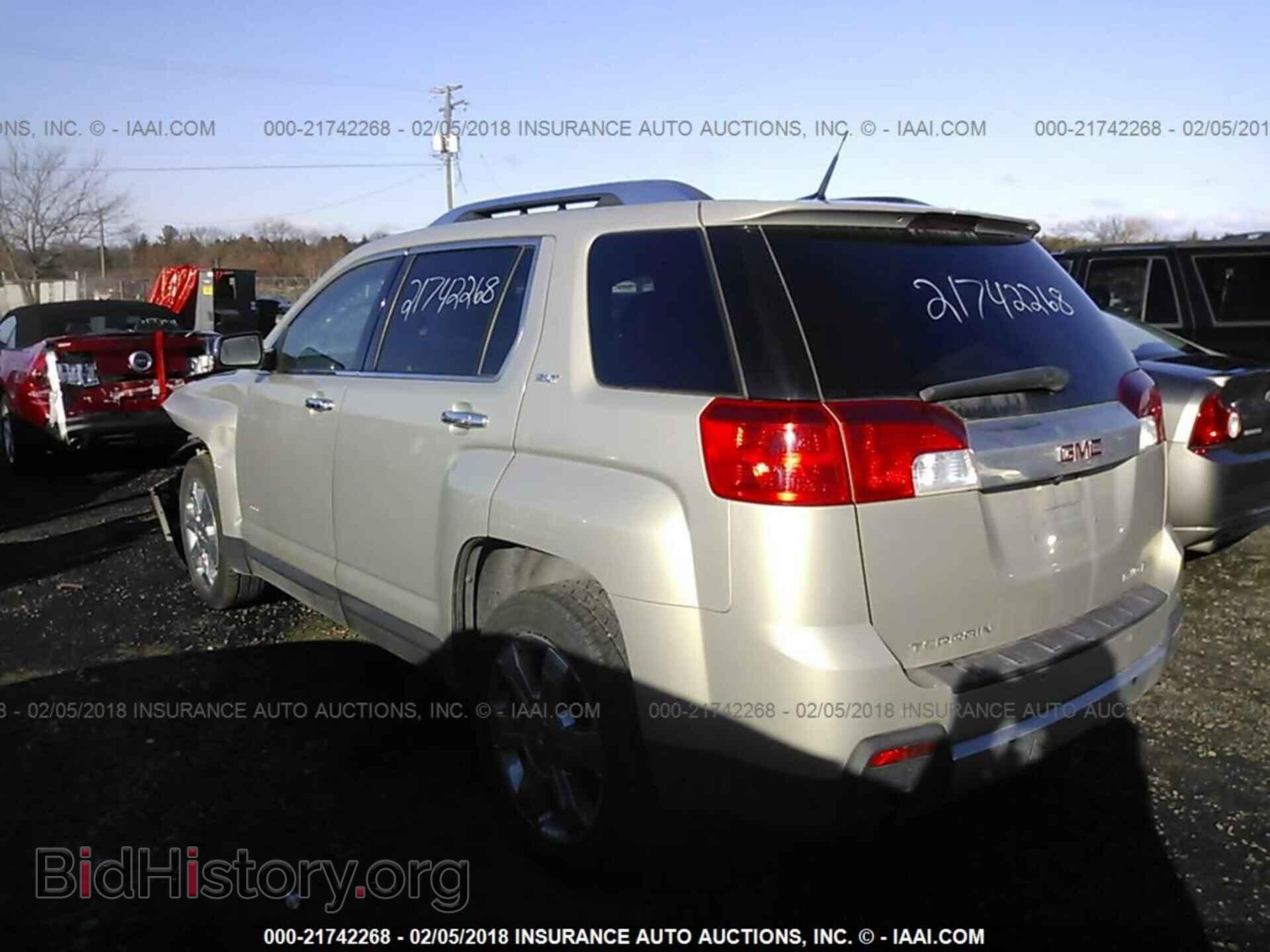 2011 Gmc Terrain - VIN: 2CTFLXE56B6200006 - Photo 3