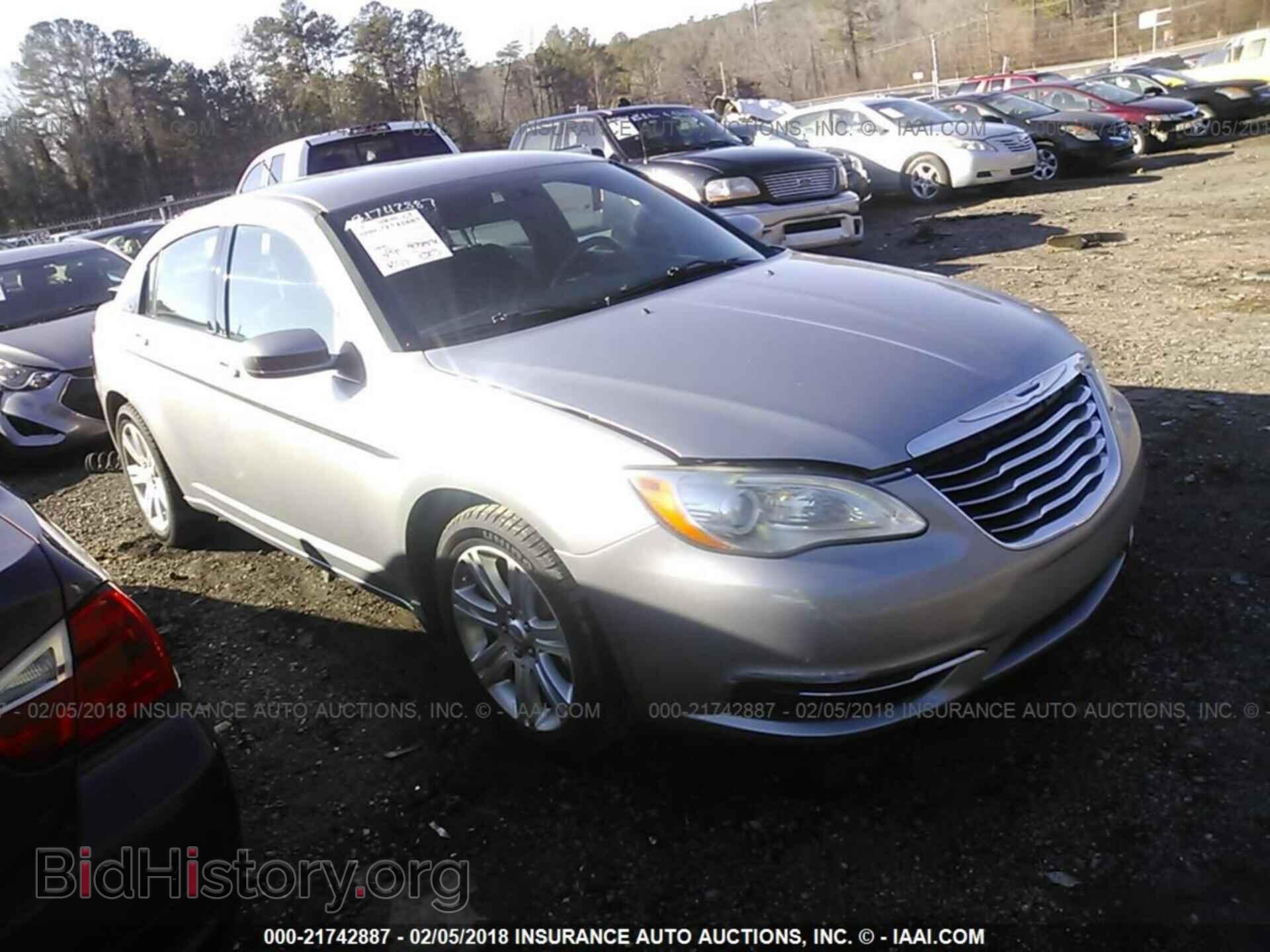 Photo 1C3CCBBB9DN734843 - Chrysler 200 2013