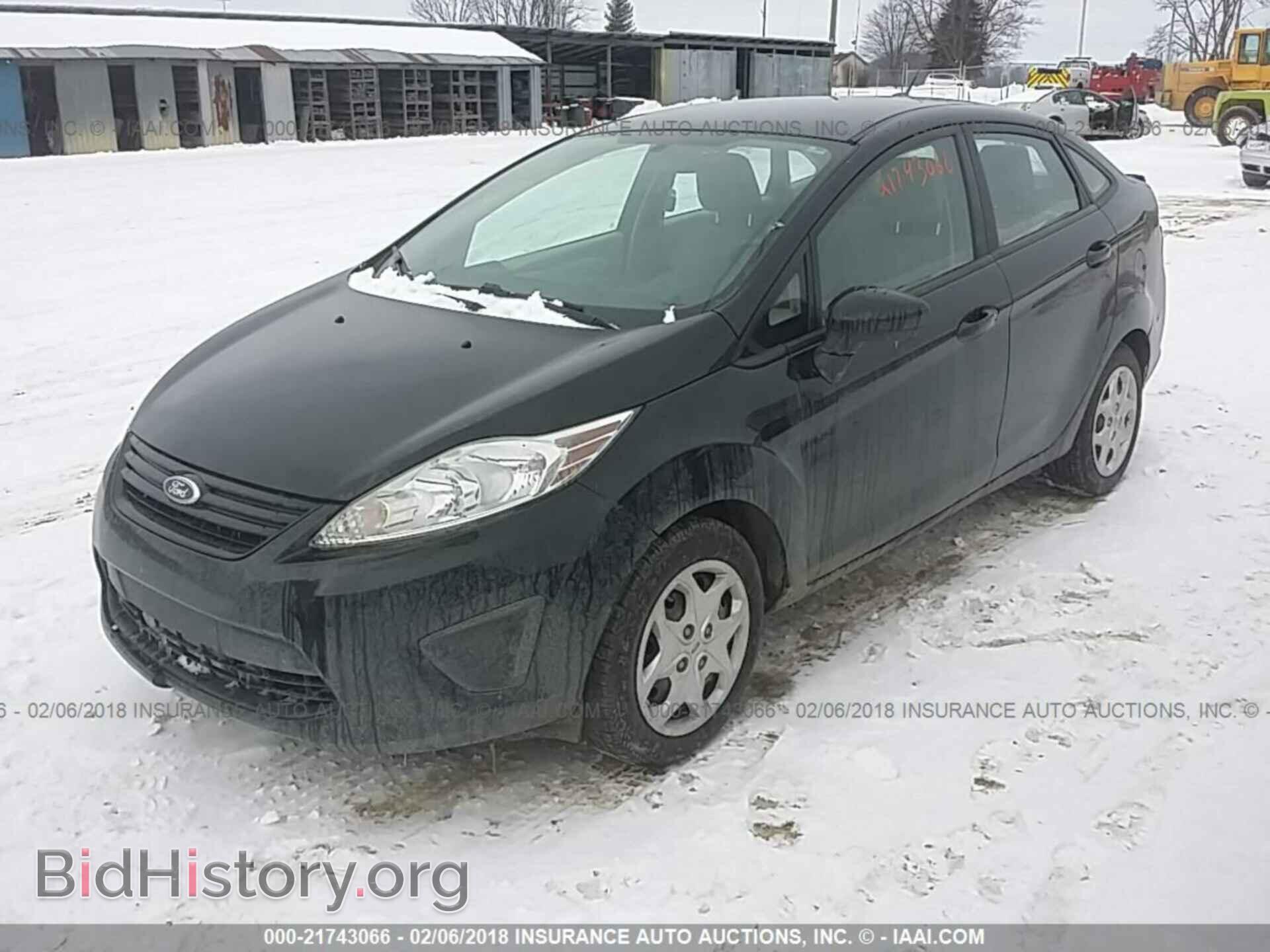 2012 Ford Fiesta - VIN: 3FADP4AJXCM126062 - Фото 2