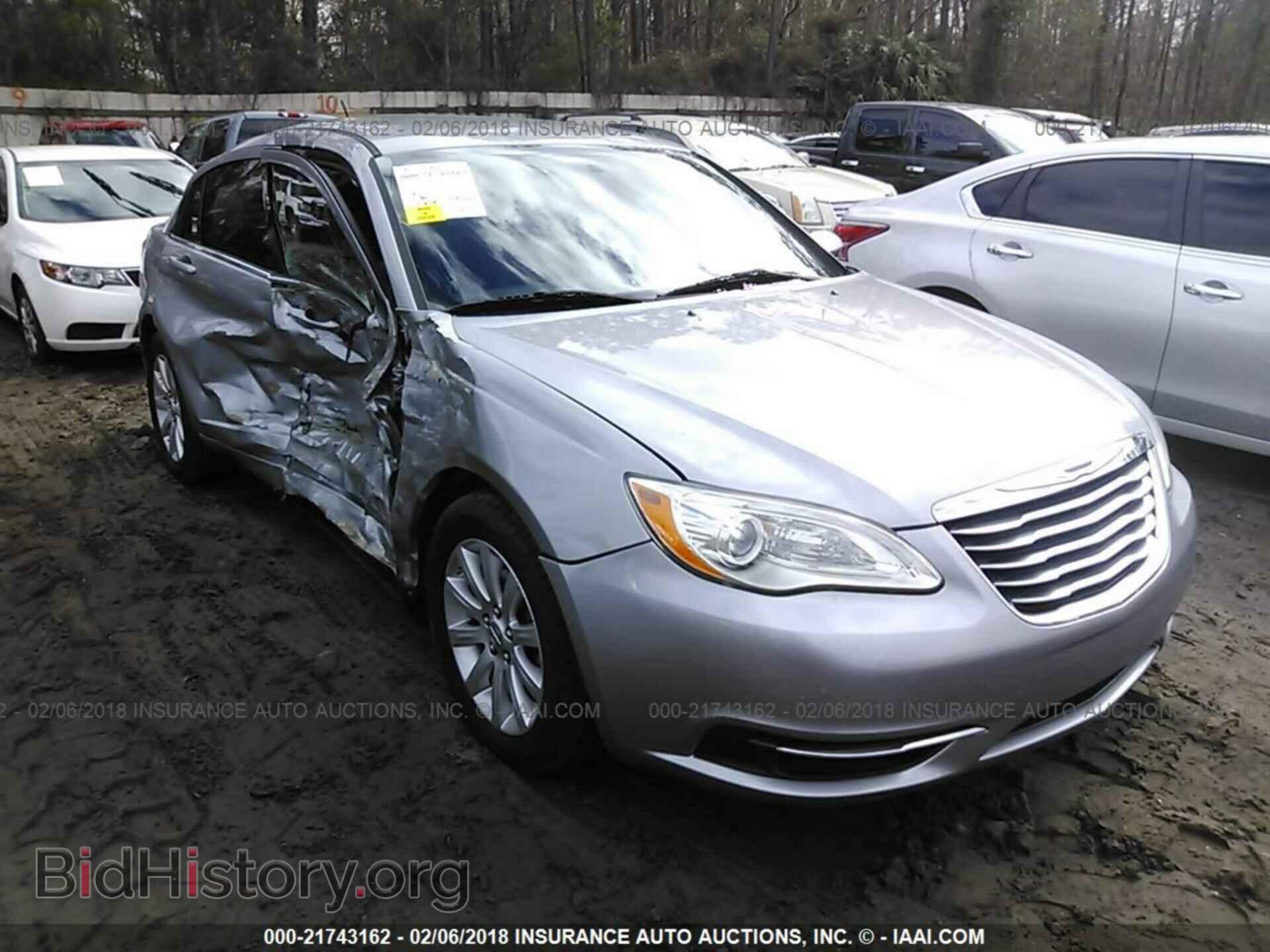 Photo 1C3CCBBB2DN679605 - Chrysler 200 2013