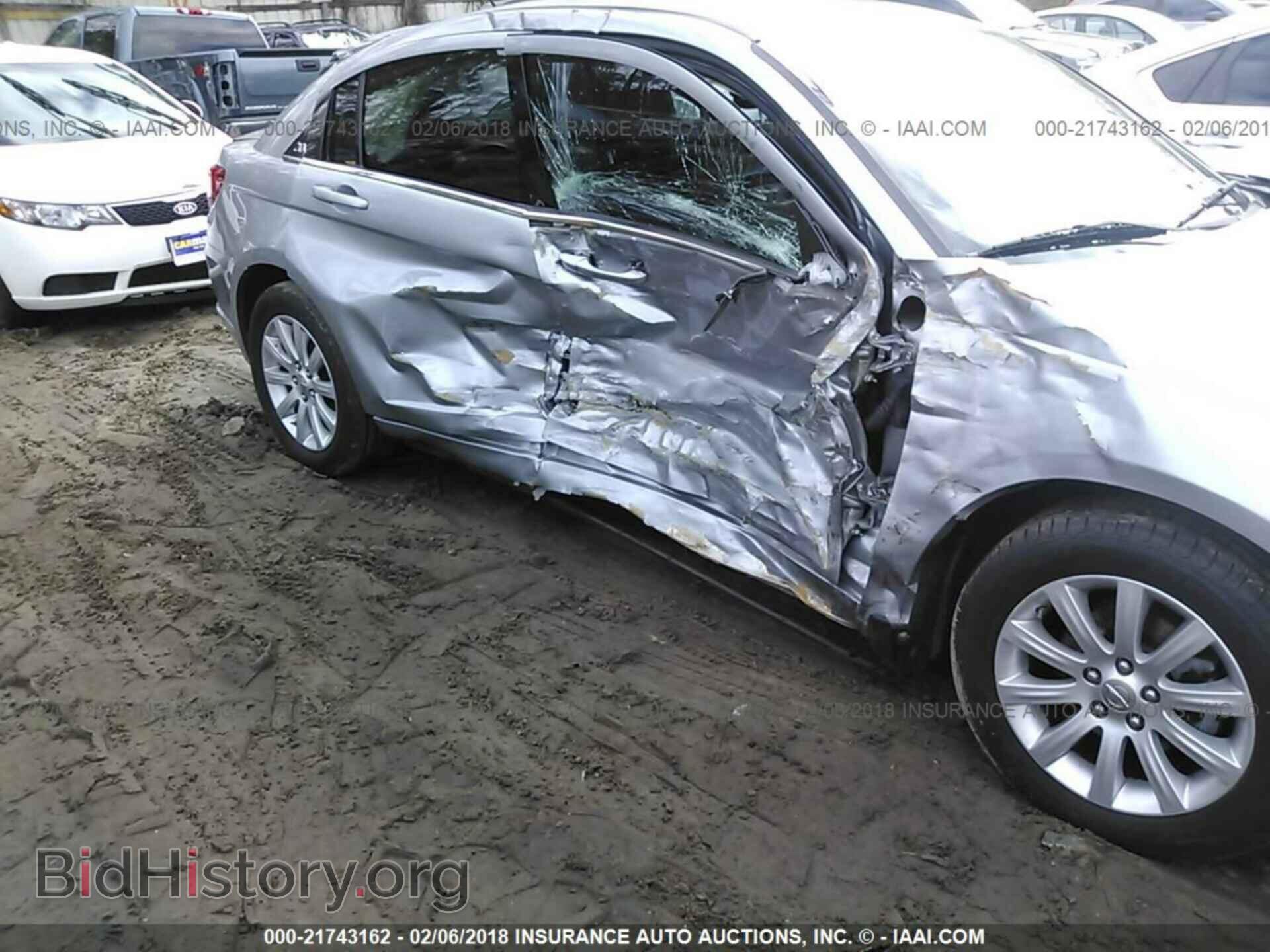 2013 Chrysler 200 - VIN: 1C3CCBBB2DN679605 - Фото 6