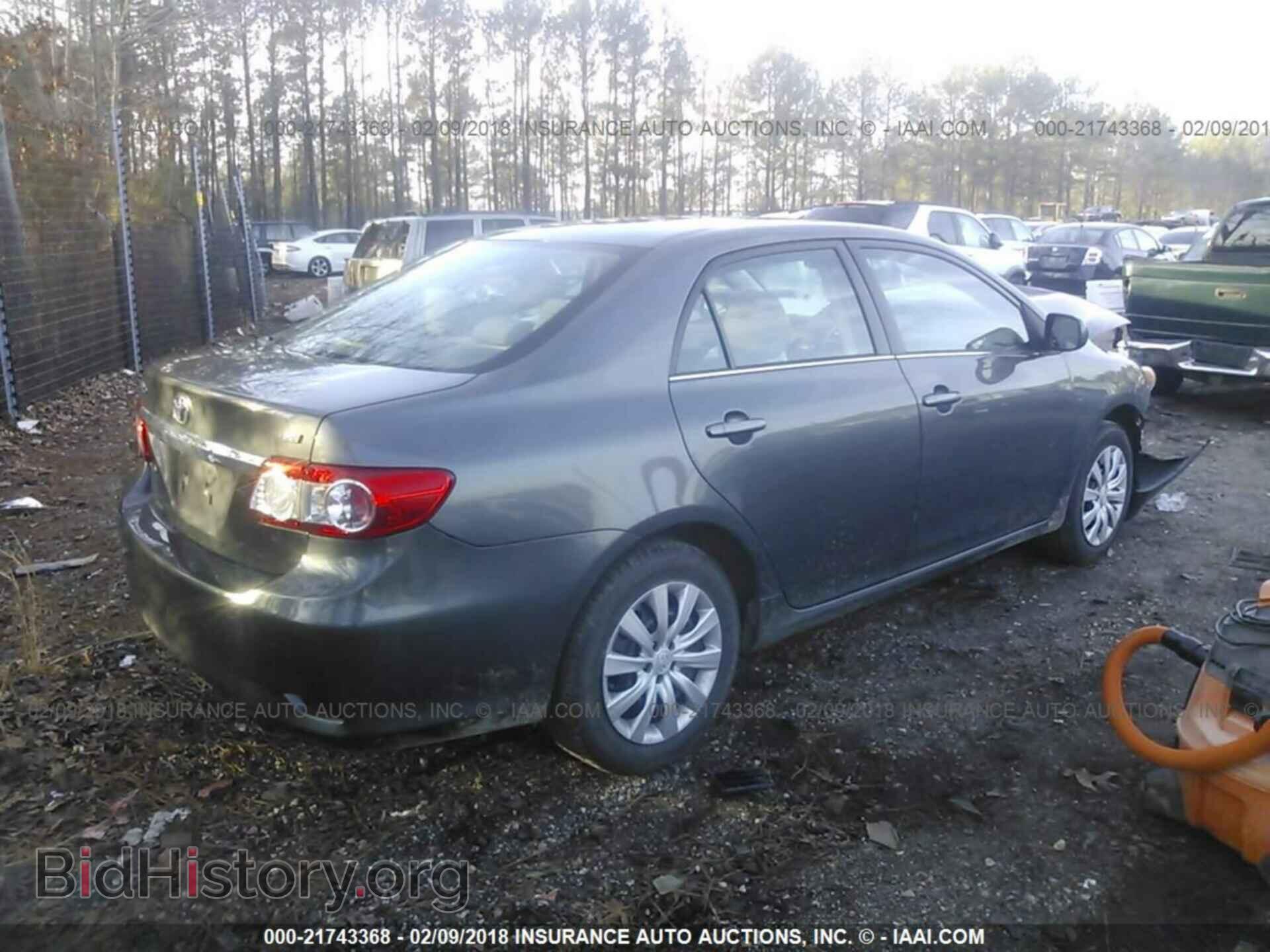 2013 Toyota Corolla - VIN: 2T1BU4EE1DC934513 - Photo 4
