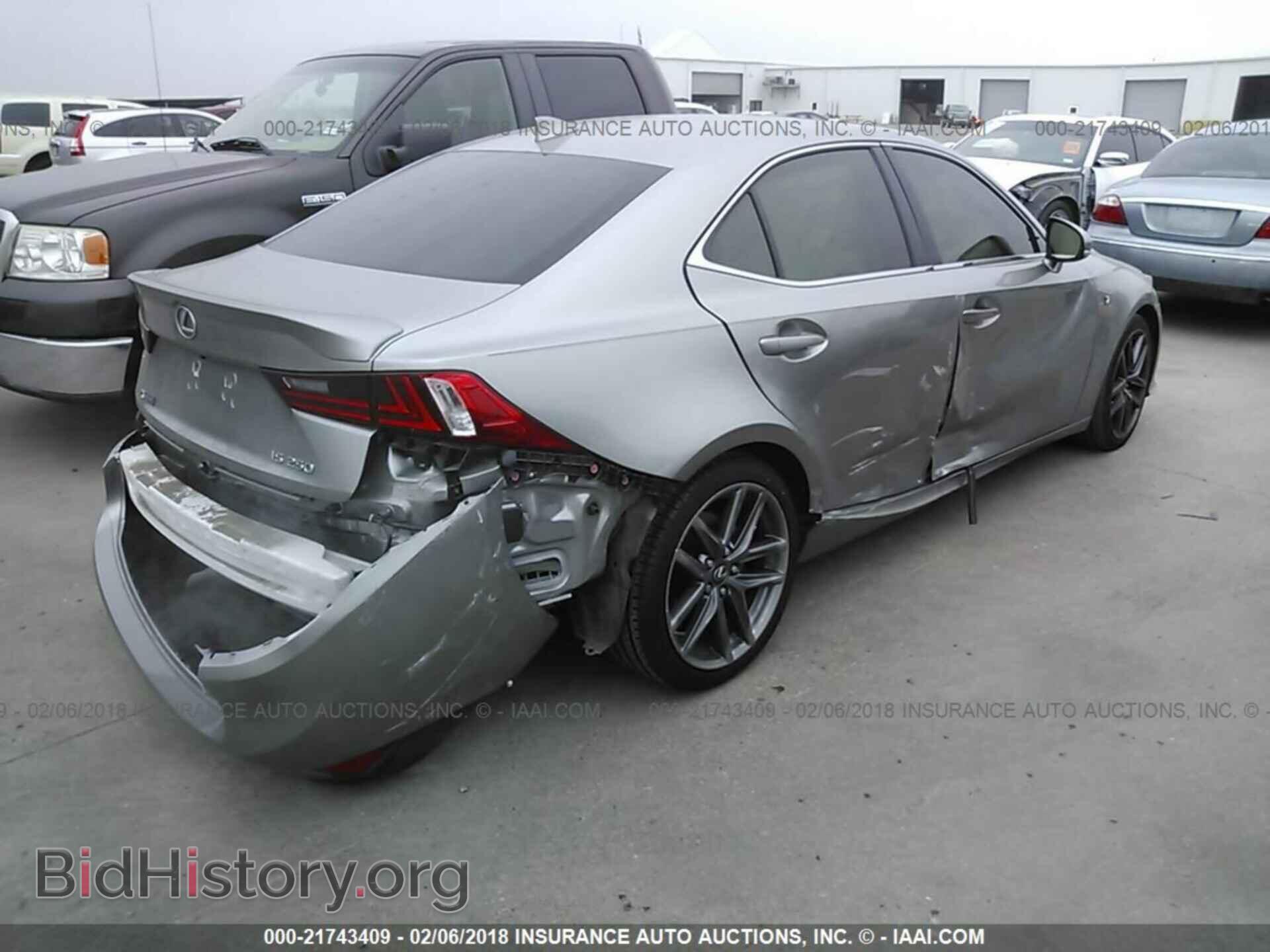 2015 Lexus Is - VIN: JTHBF1D29F5051094 - Photo 4