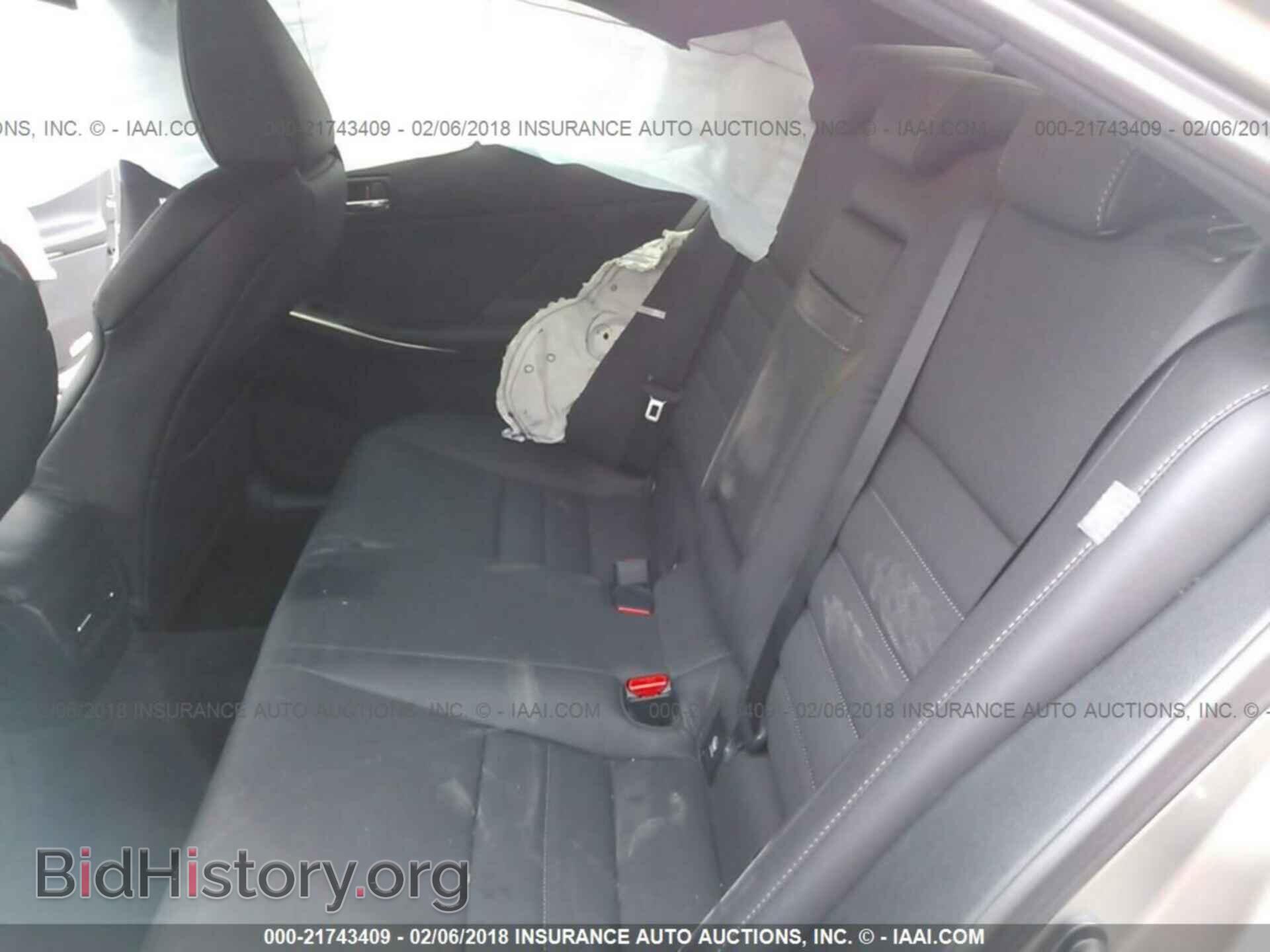 2015 Lexus Is - VIN: JTHBF1D29F5051094 - Photo 8